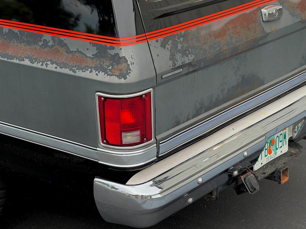 1987 Chevrolet R20 Suburban Silverado