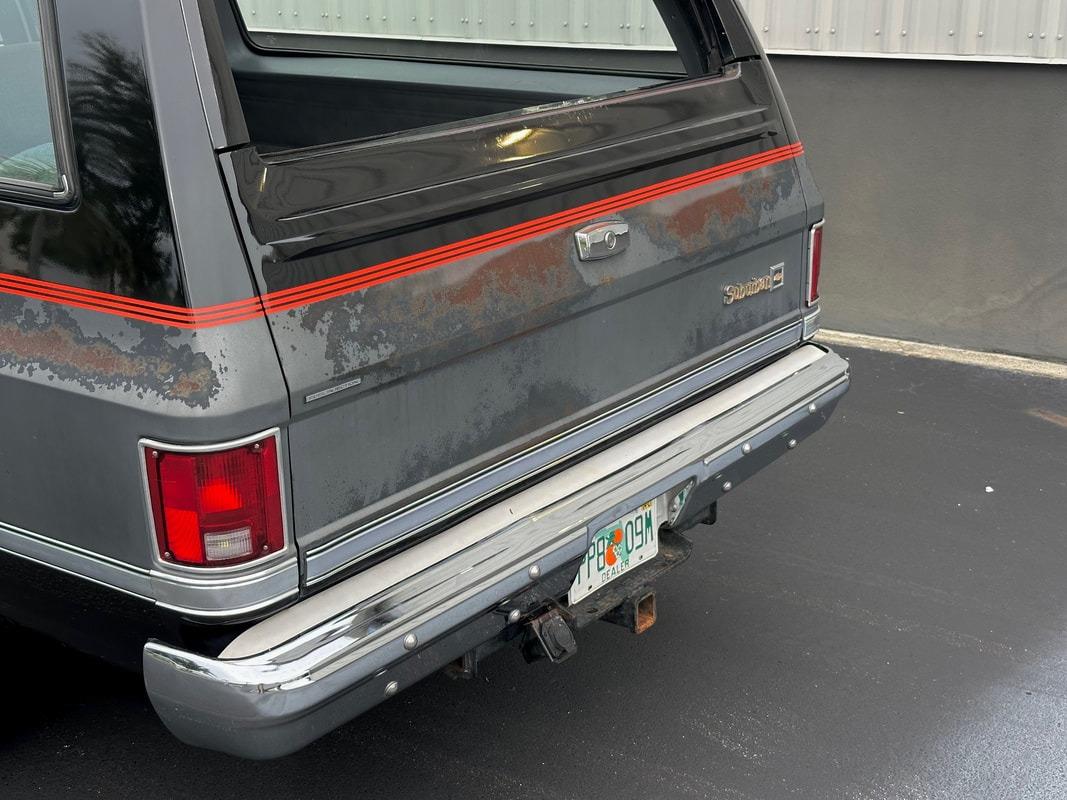 1987 Chevrolet R20 Suburban Silverado