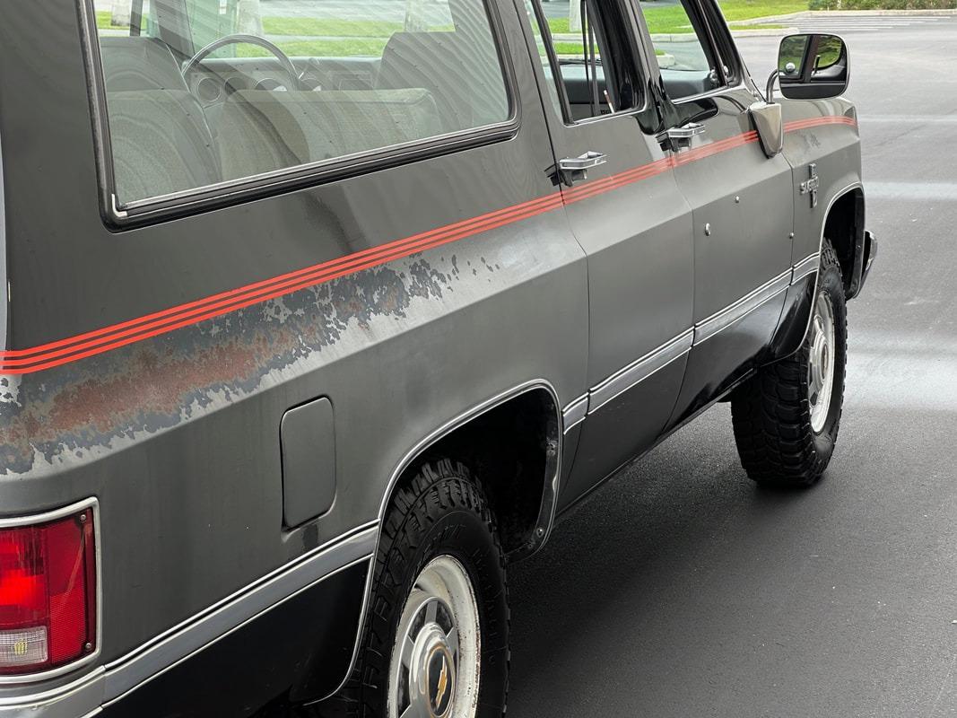 1987 Chevrolet R20 Suburban Silverado