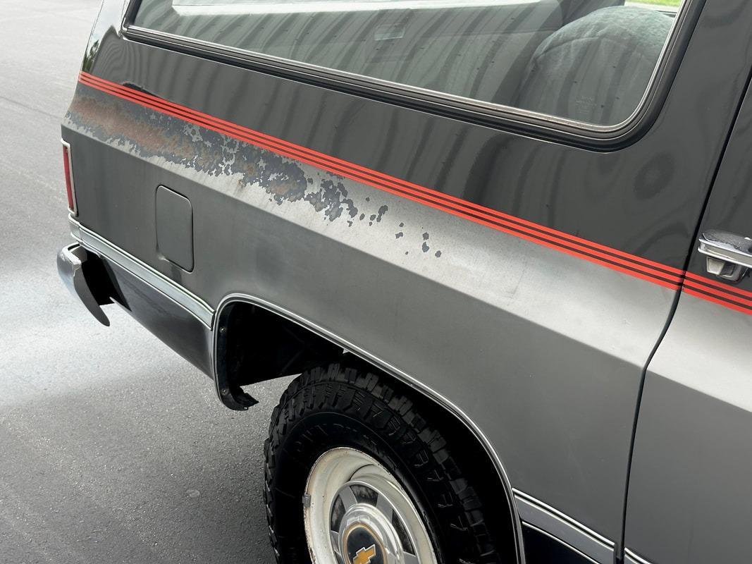 1987 Chevrolet R20 Suburban Silverado
