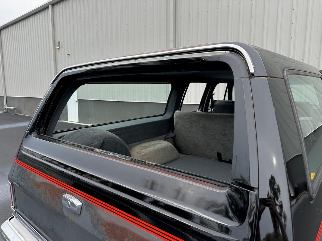 1987 Chevrolet R20 Suburban Silverado