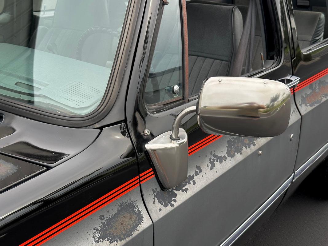 1987 Chevrolet R20 Suburban Silverado