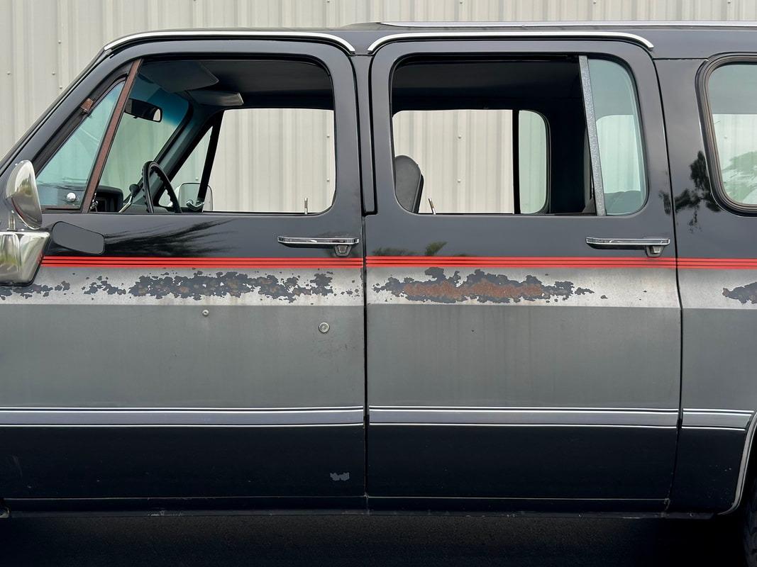 1987 Chevrolet R20 Suburban Silverado