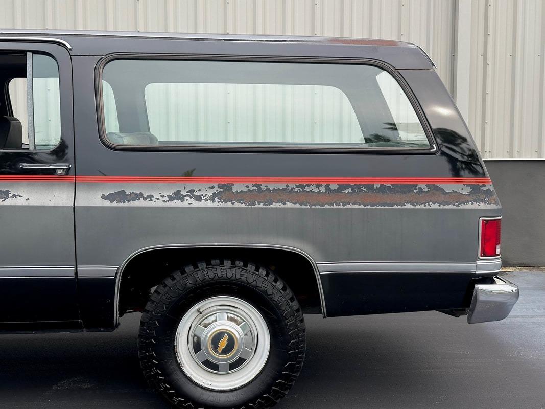 1987 Chevrolet R20 Suburban Silverado