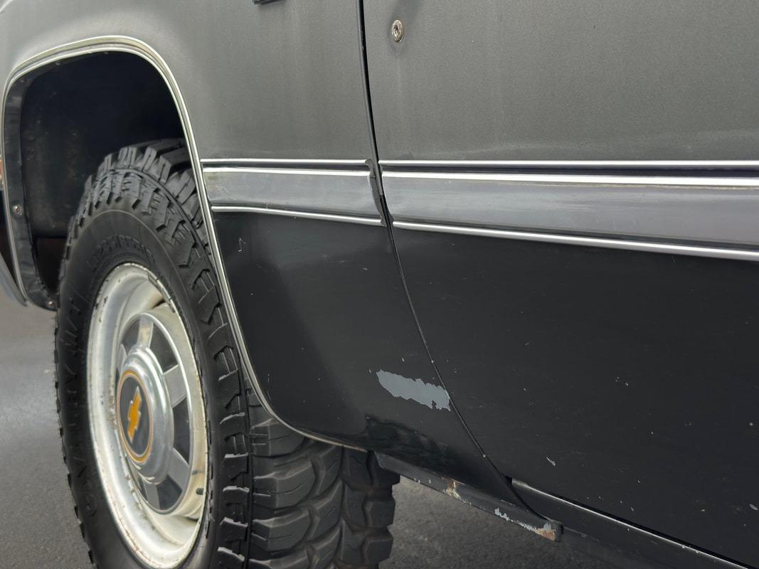 1987 Chevrolet R20 Suburban Silverado