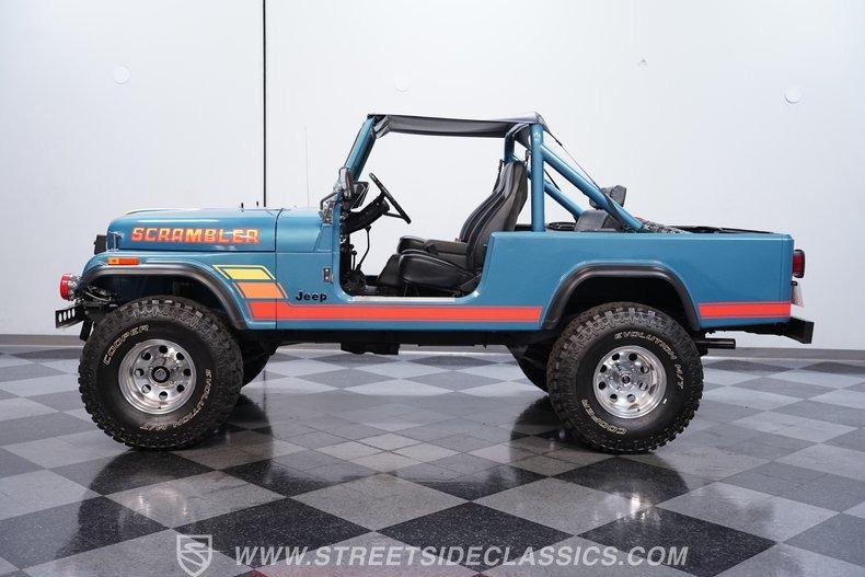 1982 Jeep CJ-8 Scrambler - 2
