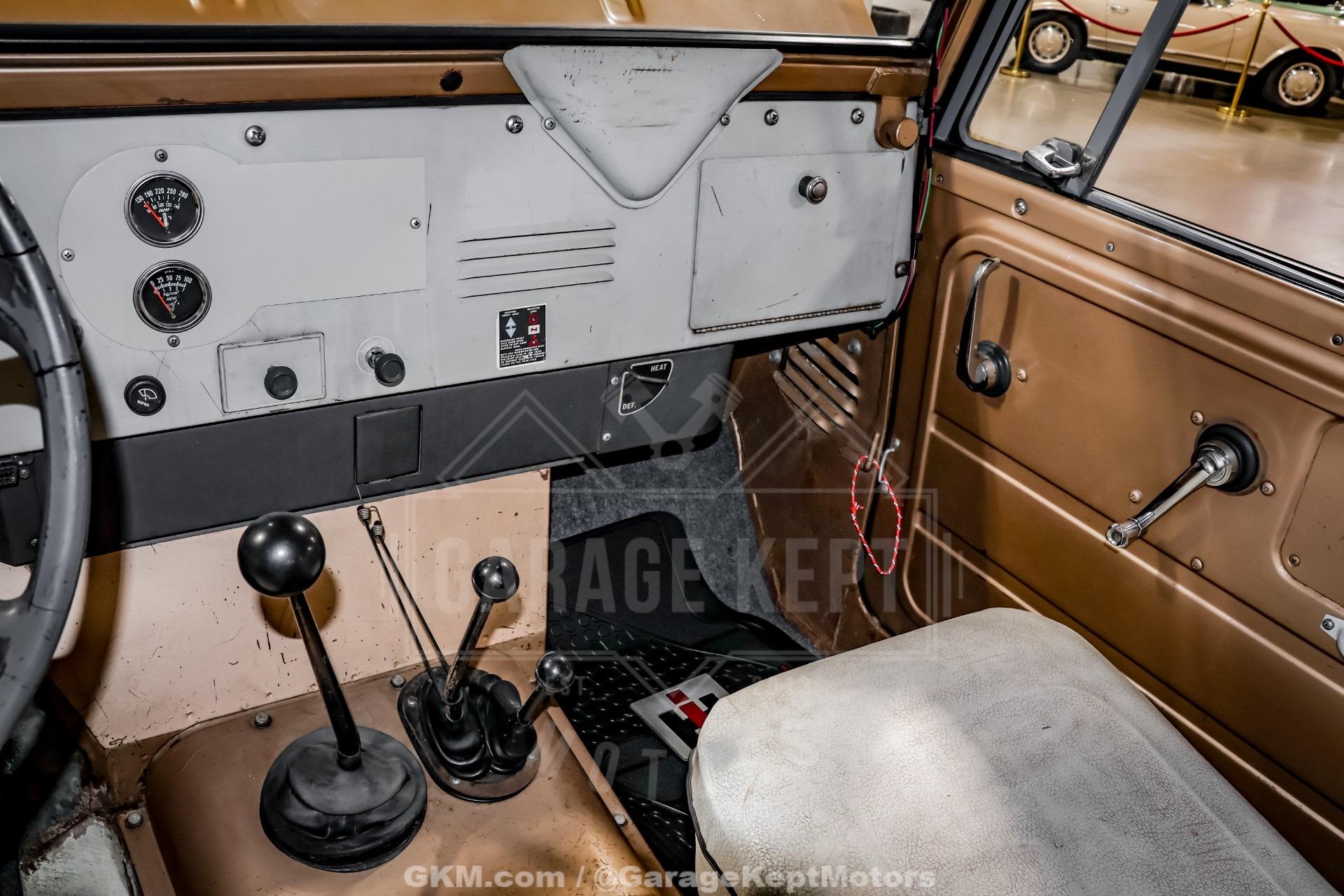 1965 International Scout 80