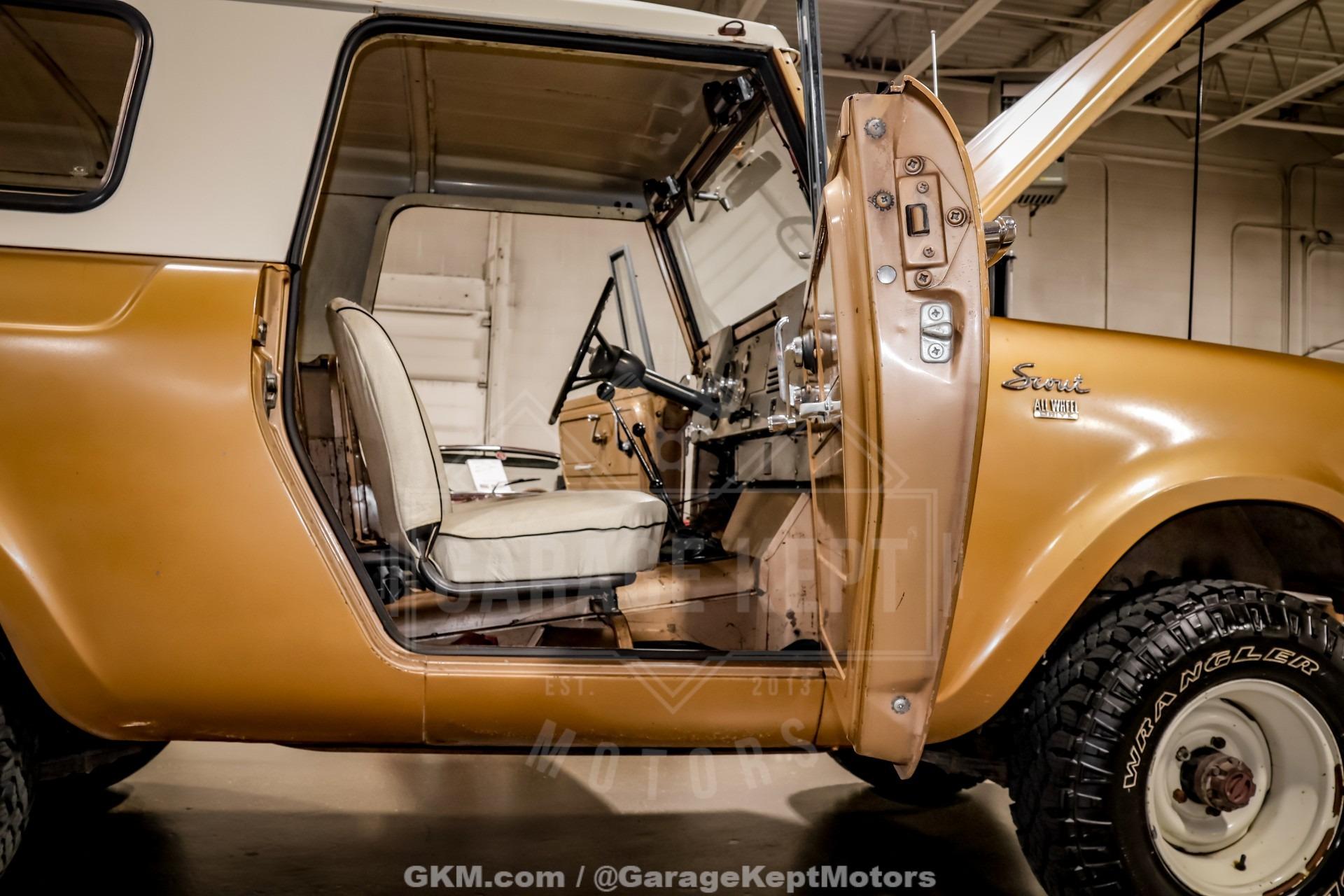 1965 International Scout 80