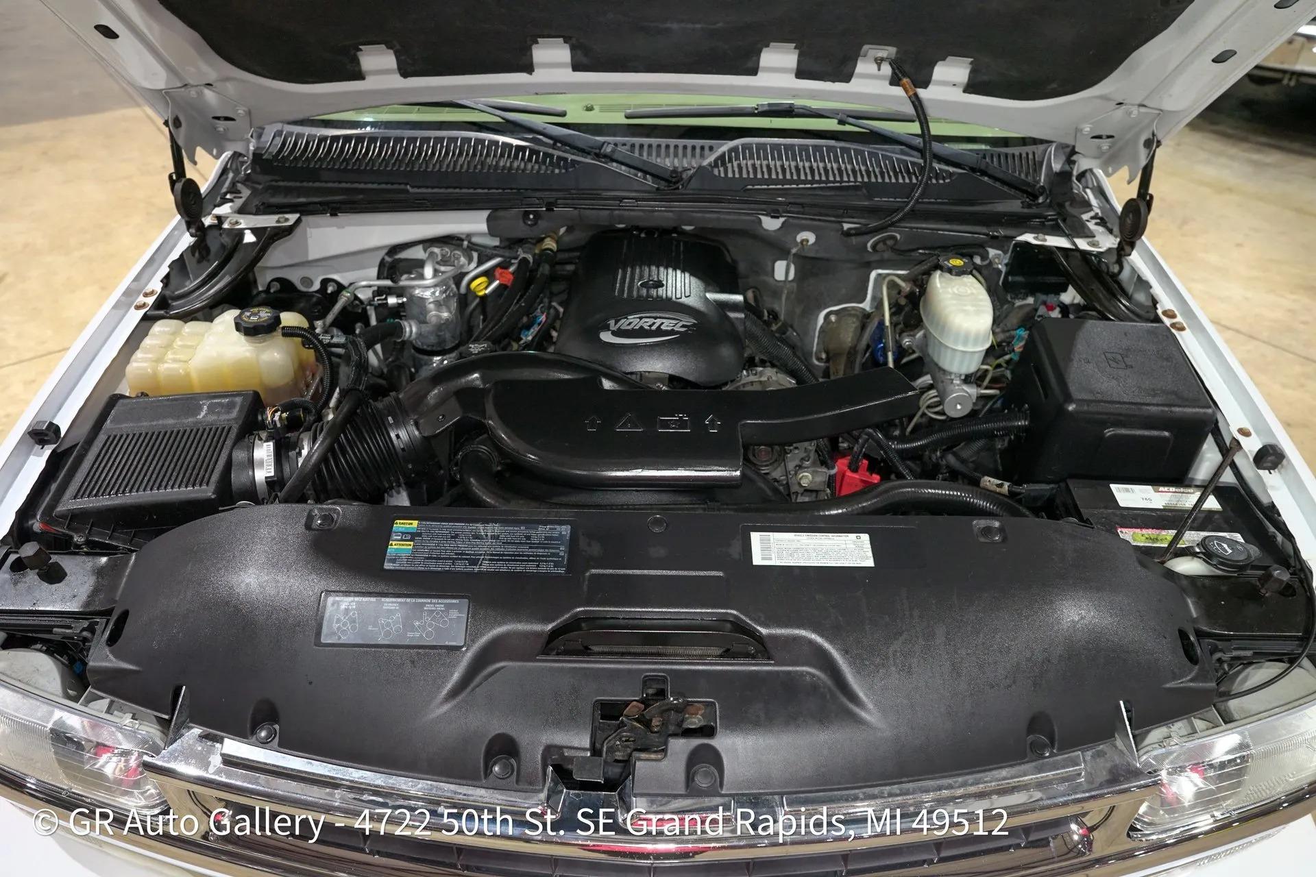 2003 Chevrolet Suburban K2500 LT