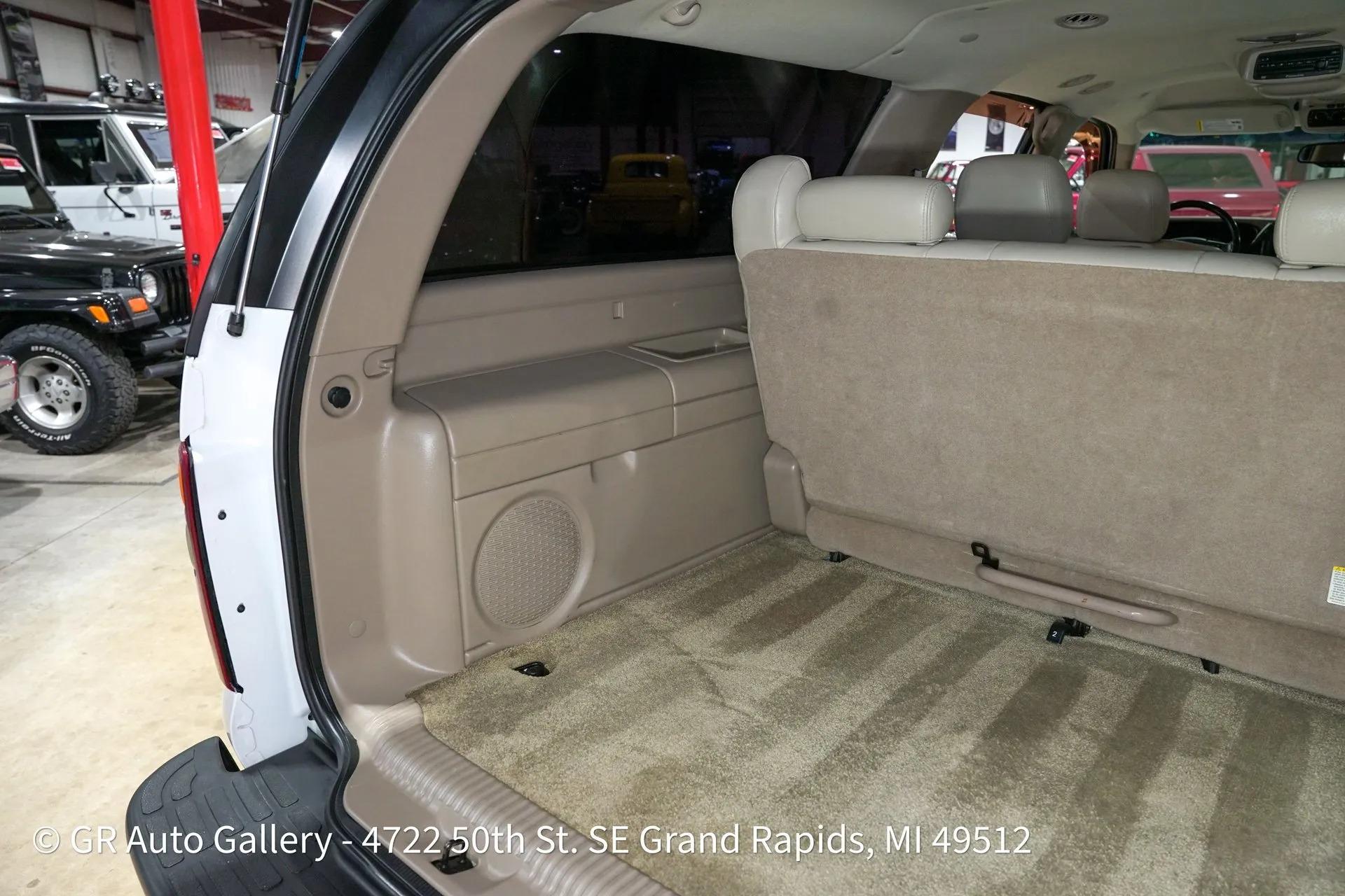 2003 Chevrolet Suburban K2500 LT
