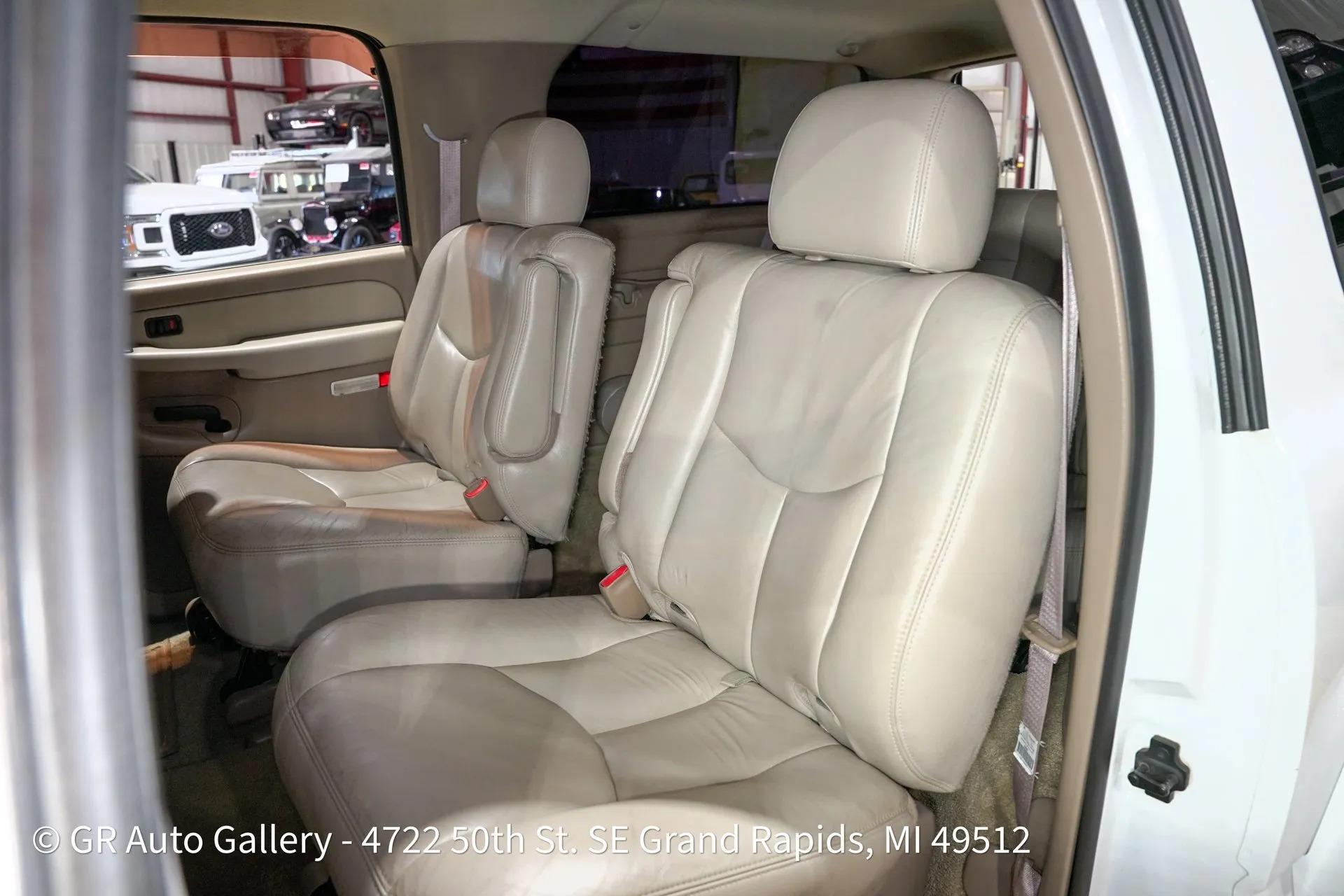 2003 Chevrolet Suburban K2500 LT