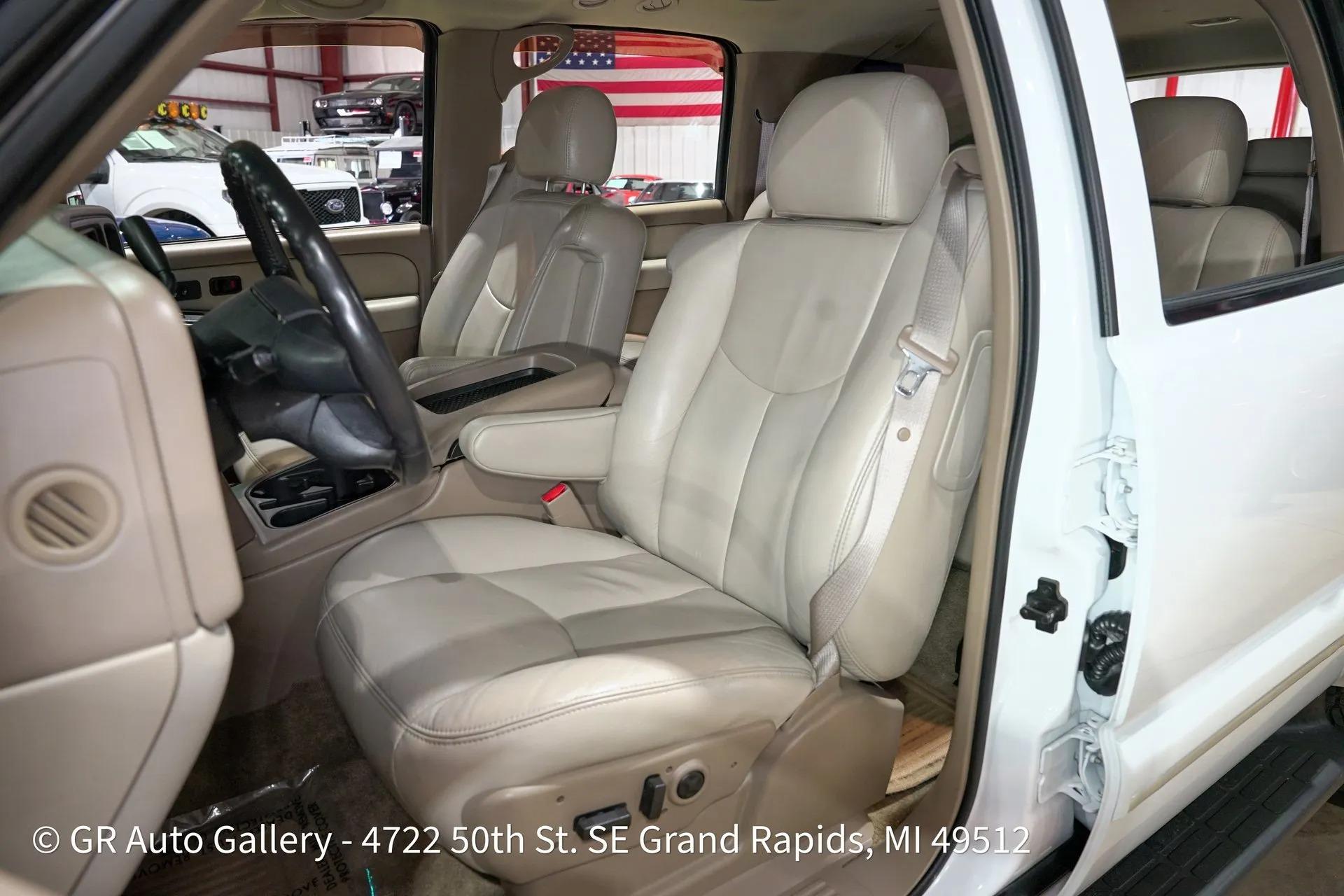 2003 Chevrolet Suburban K2500 LT