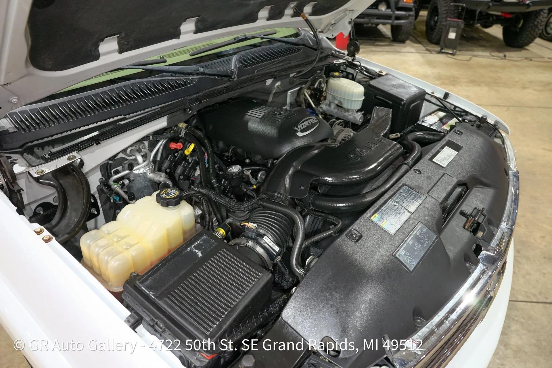 2003 Chevrolet Suburban K2500 LT
