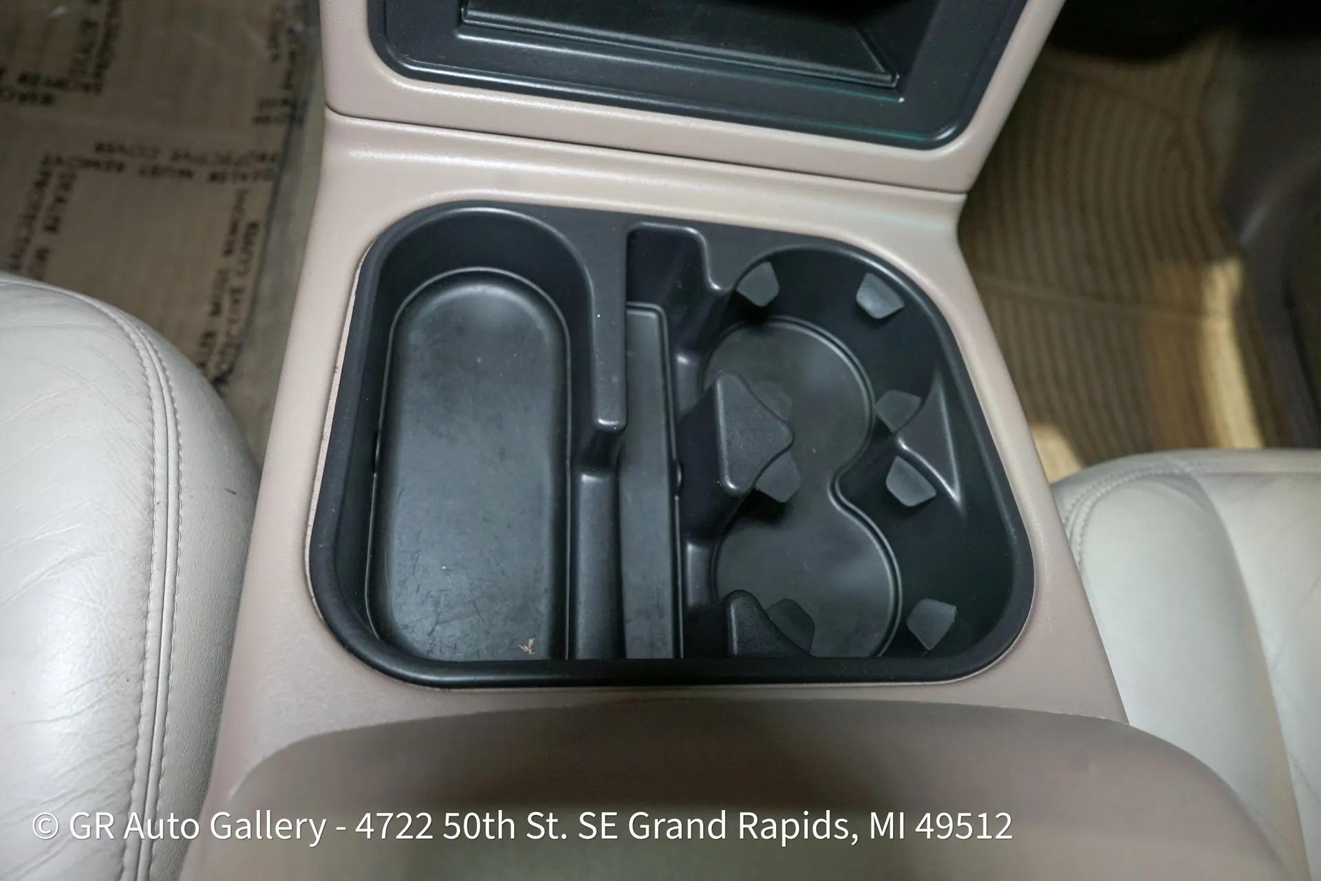 2003 Chevrolet Suburban K2500 LT