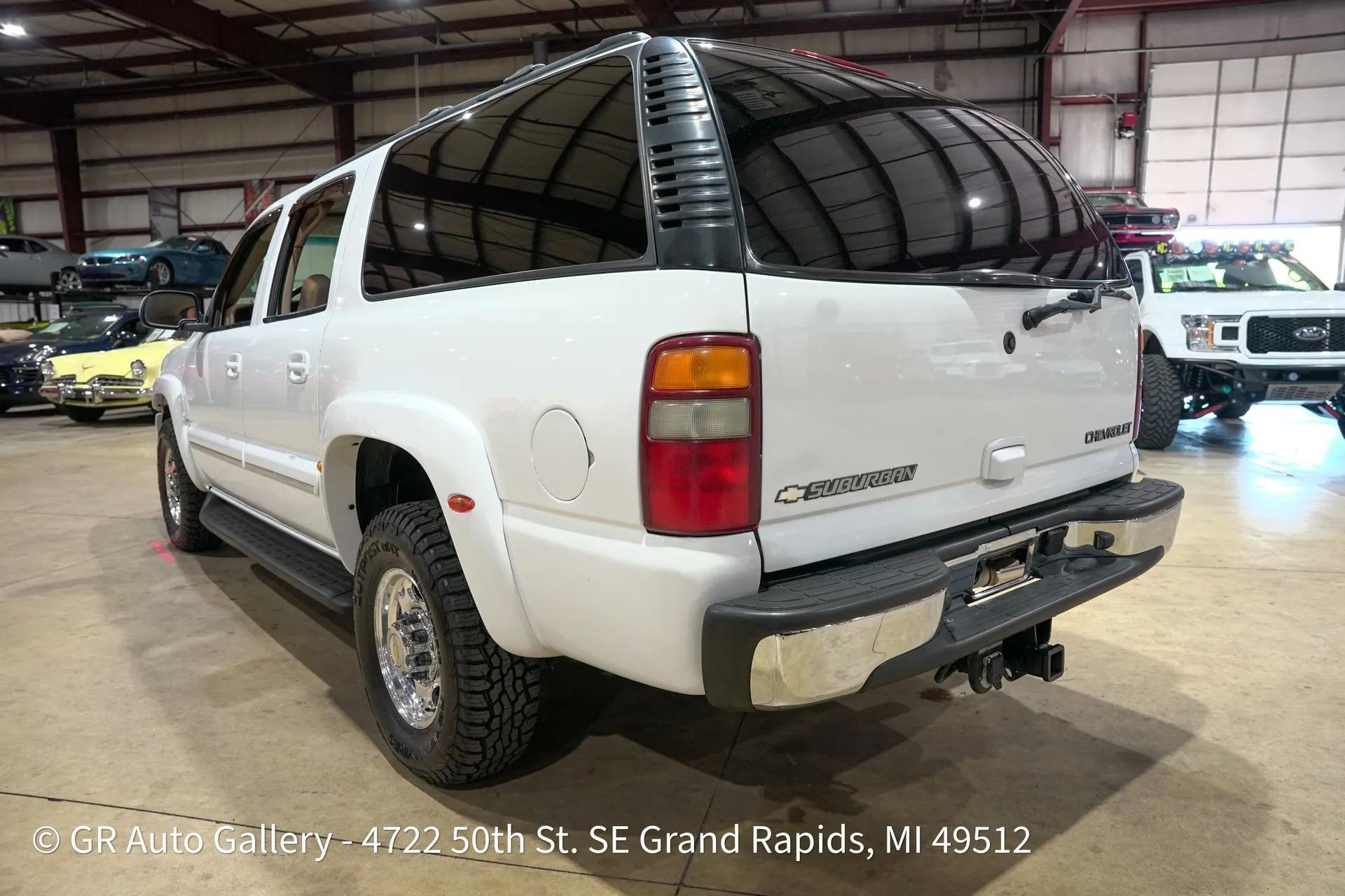 2003 Chevrolet Suburban K2500 LT