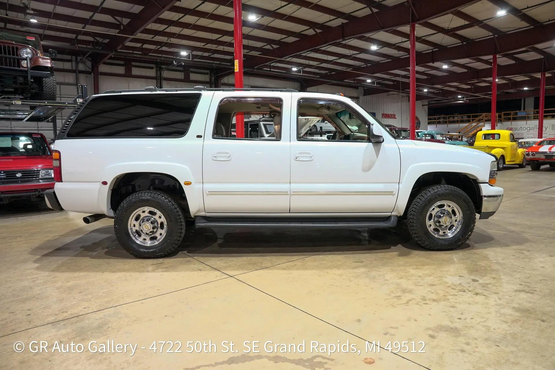 2003 Chevrolet Suburban K2500 LT