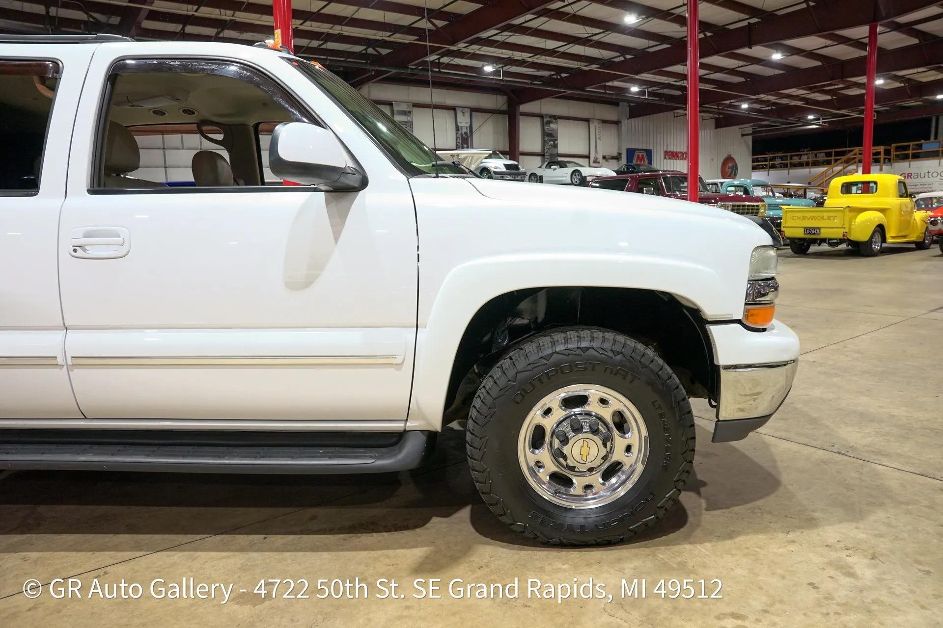 2003 Chevrolet Suburban K2500 LT