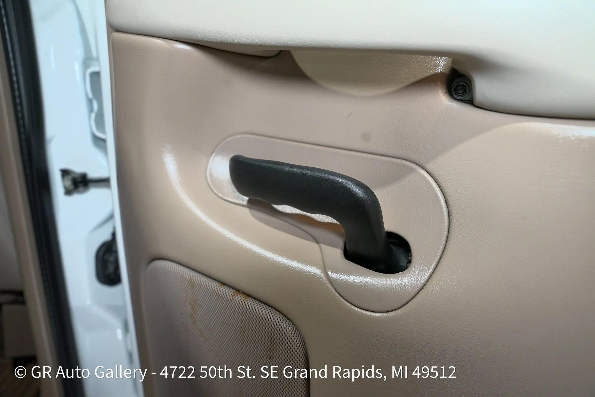 2003 Chevrolet Suburban K2500 LT