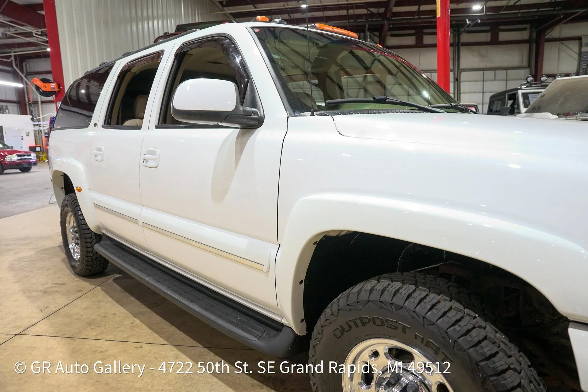 2003 Chevrolet Suburban K2500 LT