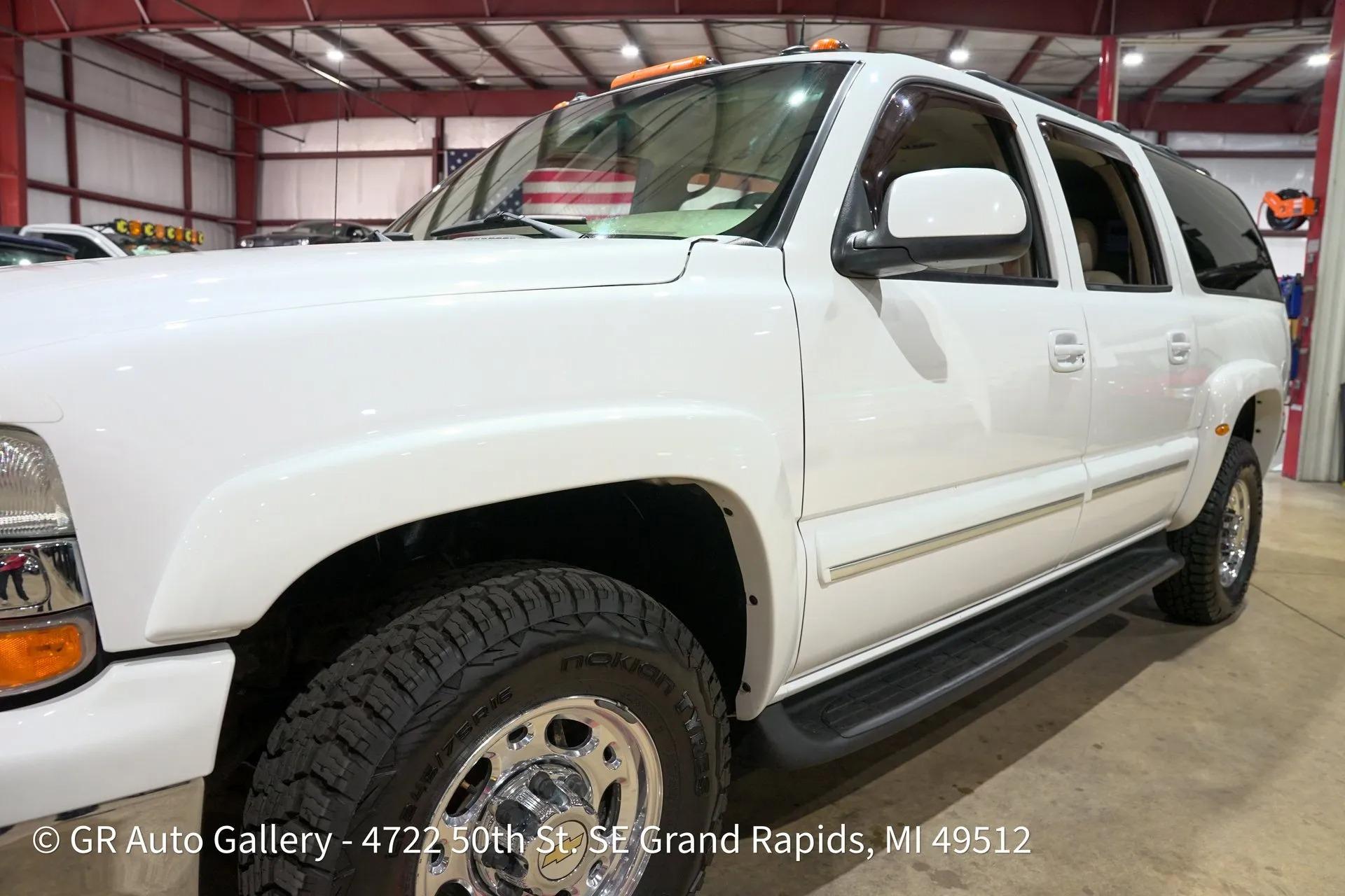 2003 Chevrolet Suburban K2500 LT