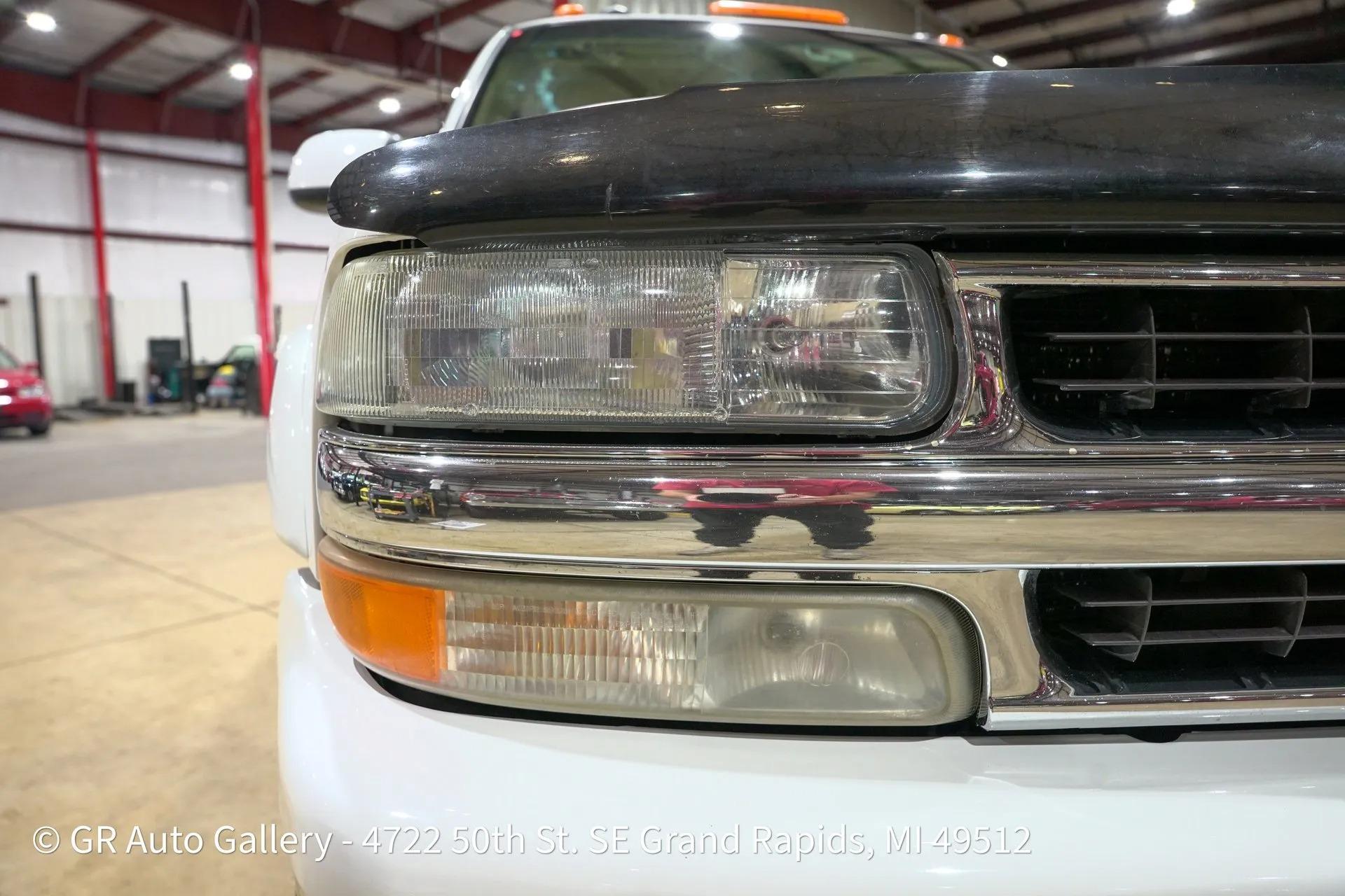 2003 Chevrolet Suburban K2500 LT
