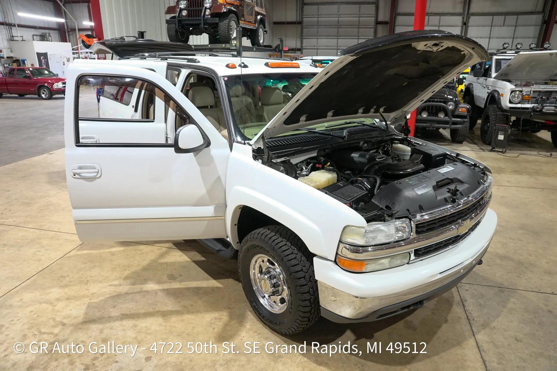 2003 Chevrolet Suburban K2500 LT