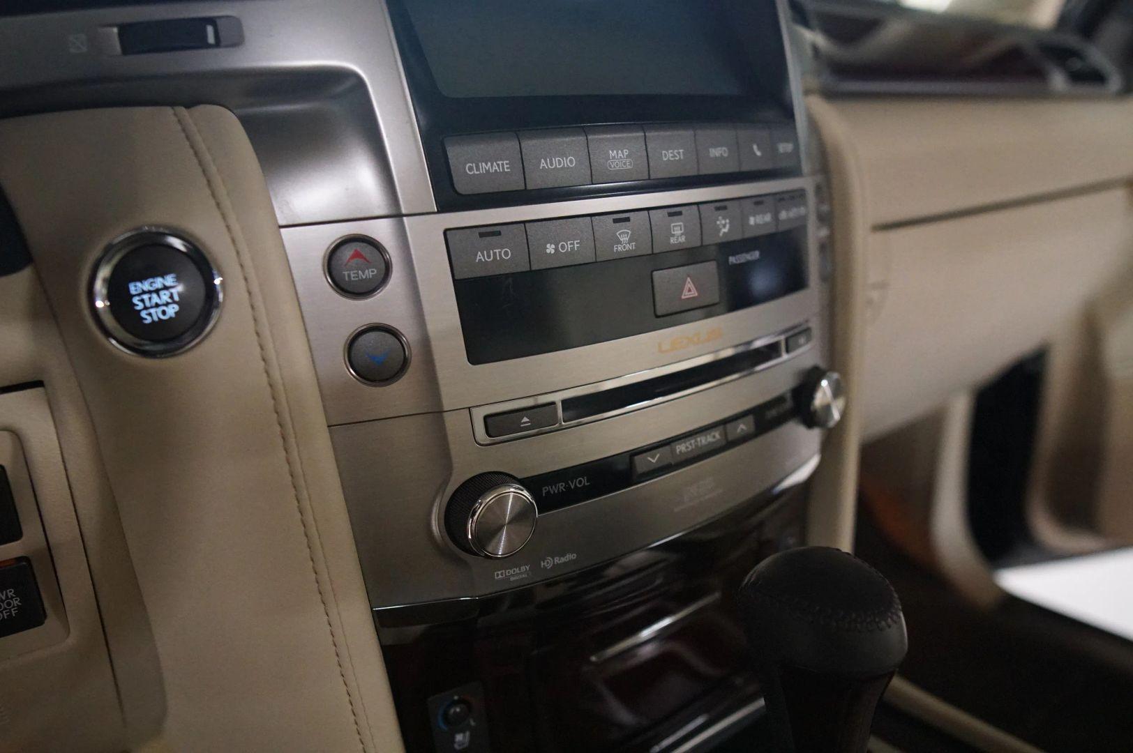 2013 Lexus LX 570