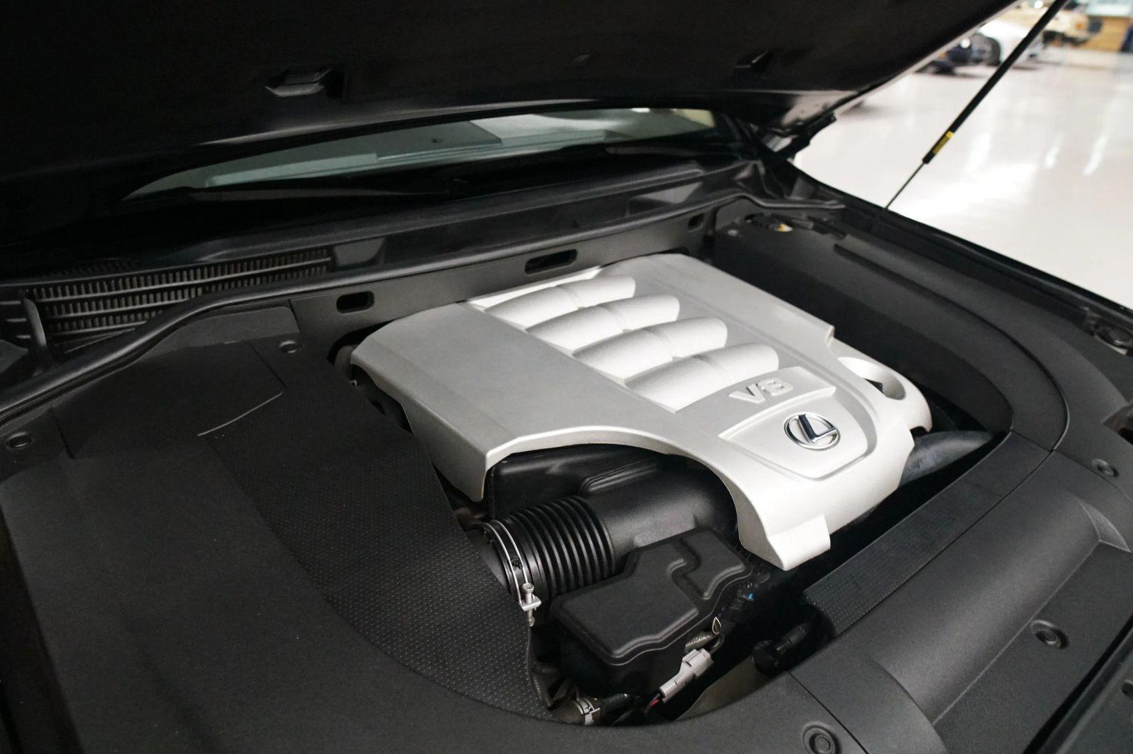 2013 Lexus LX 570