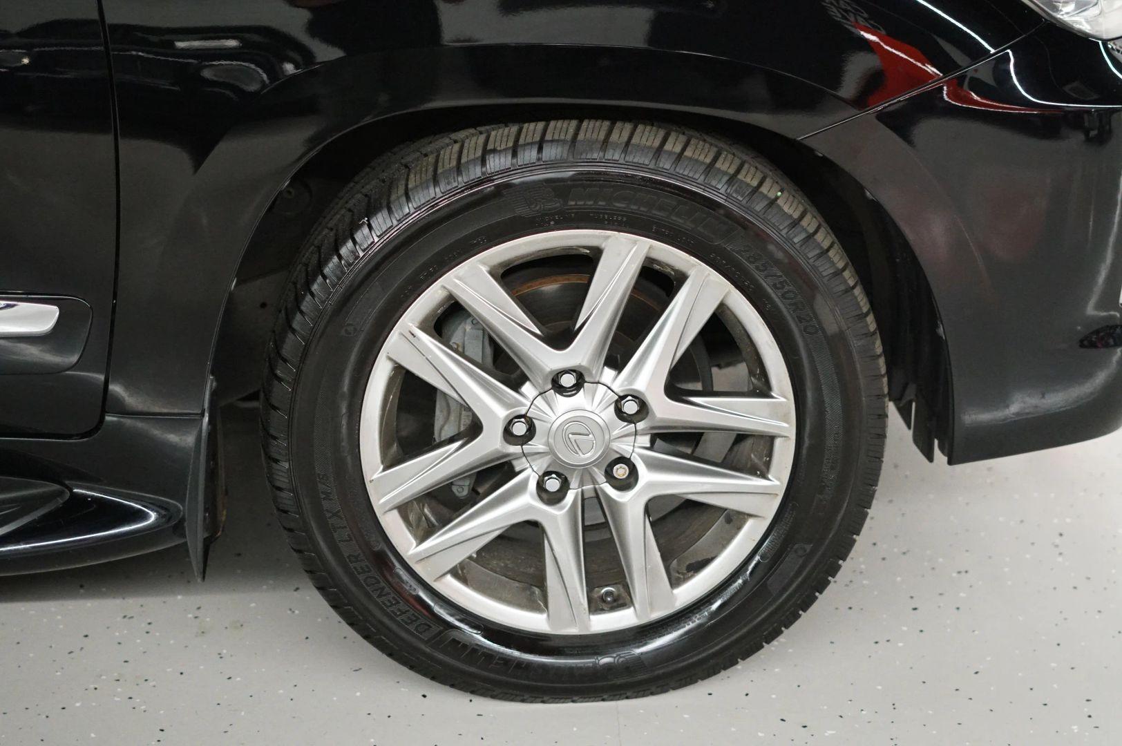 2013 Lexus LX 570