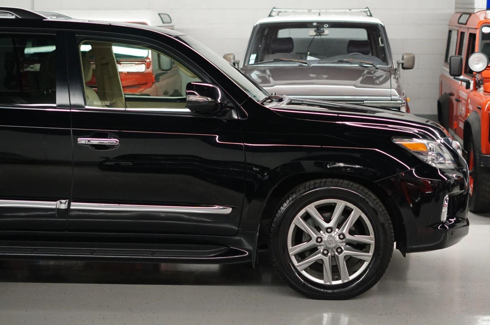 2013 Lexus LX 570