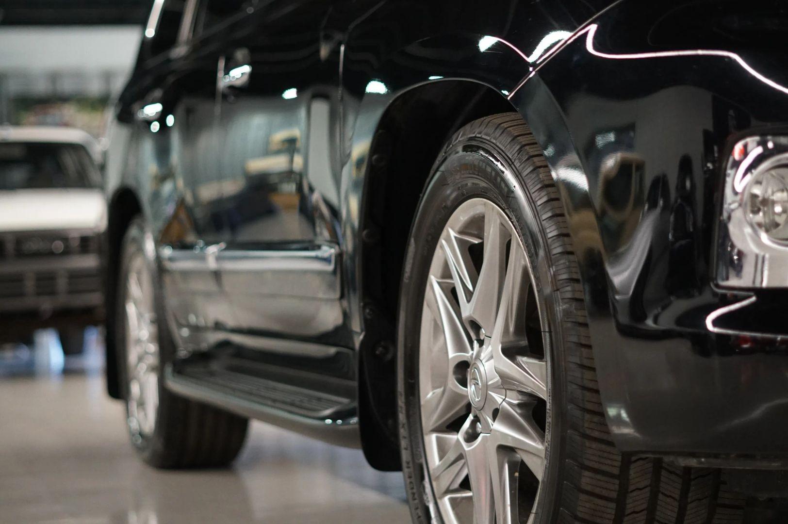 2013 Lexus LX 570