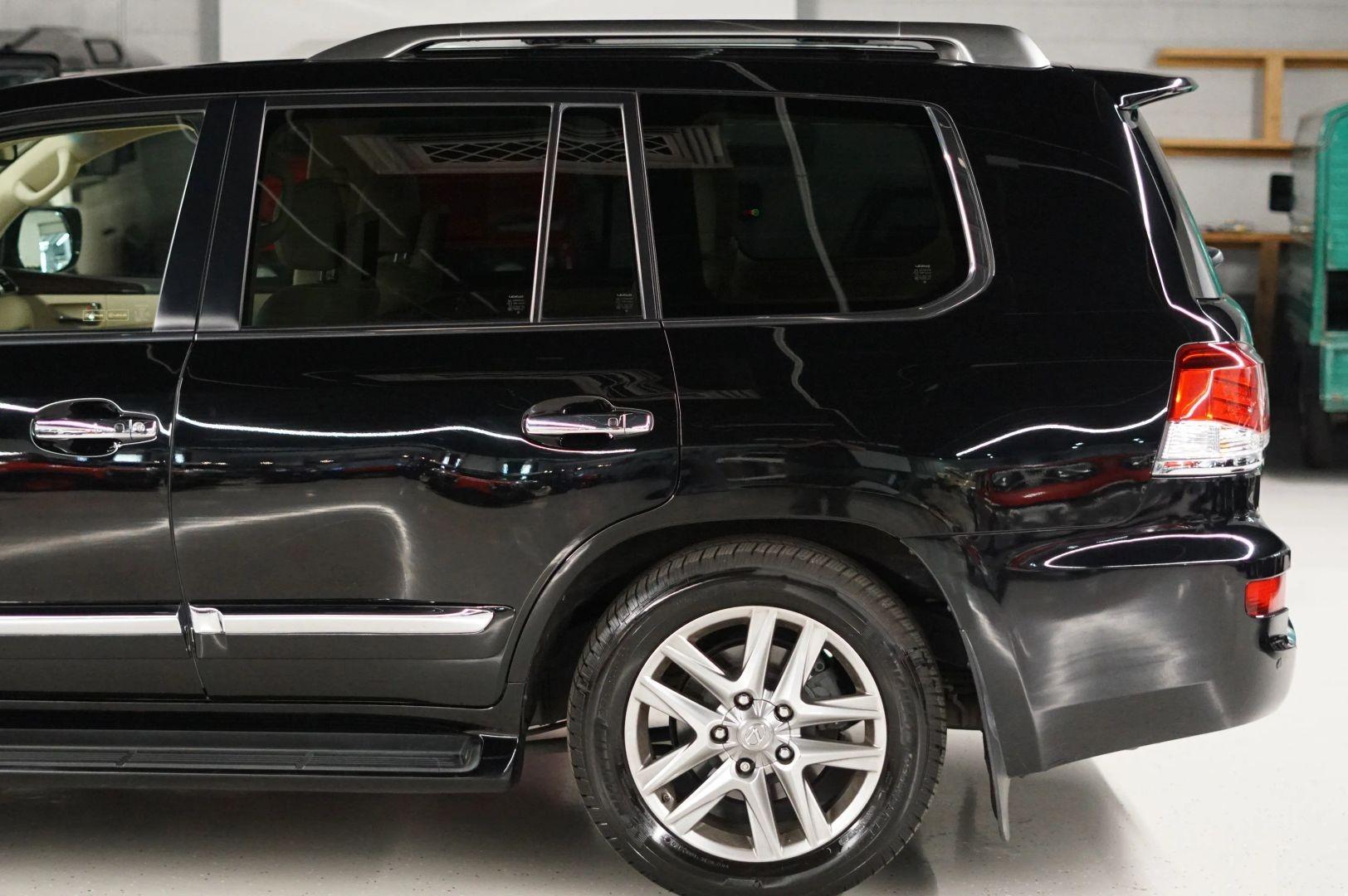 2013 Lexus LX 570