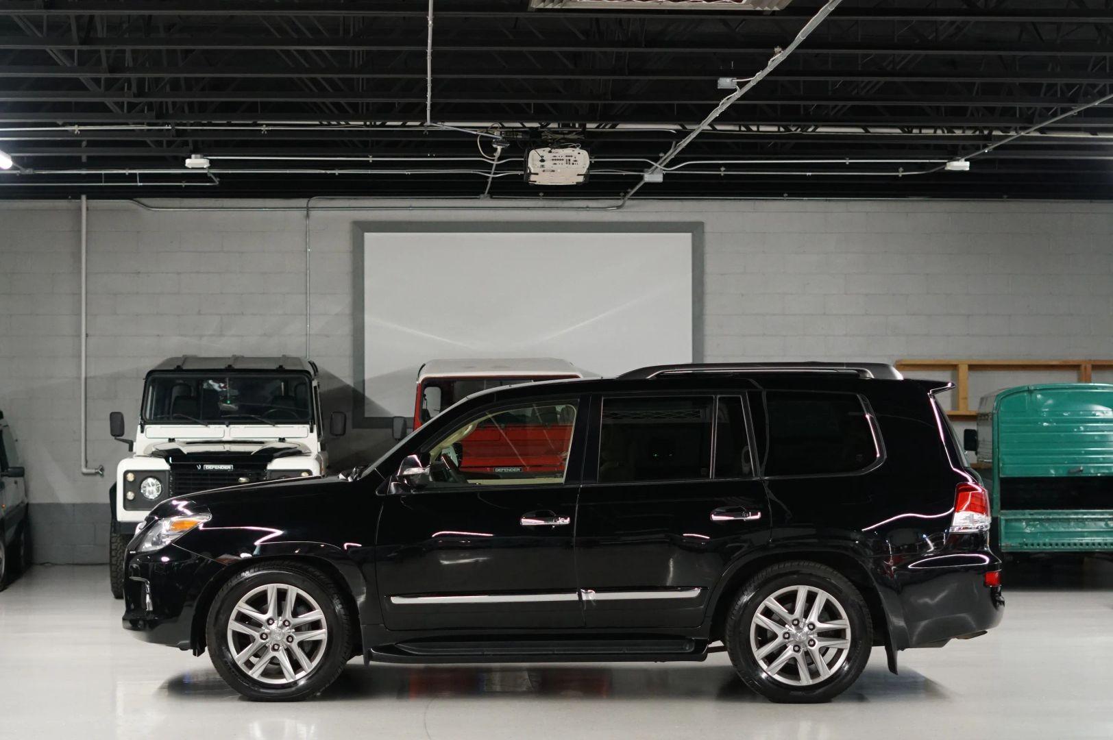2013 Lexus LX 570