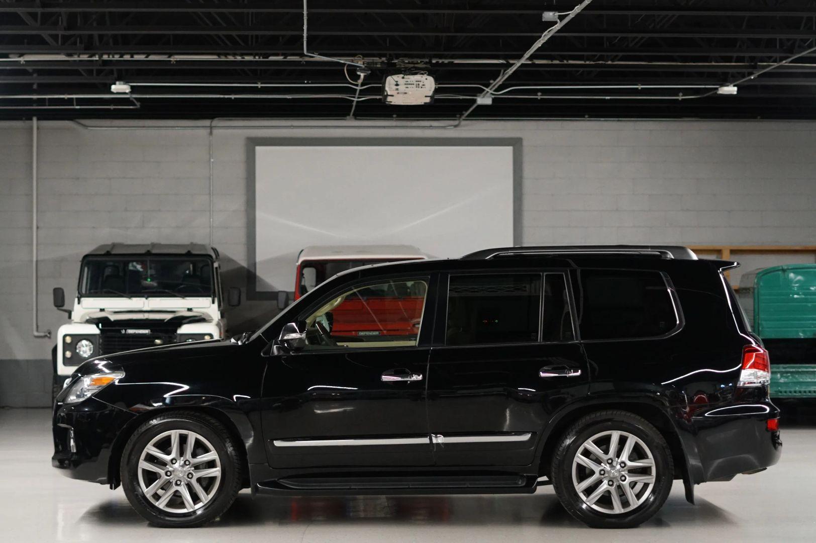 2013 Lexus LX 570