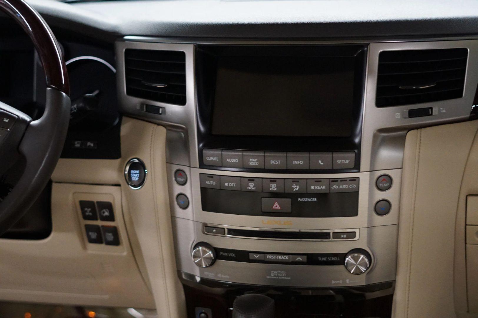 2013 Lexus LX 570