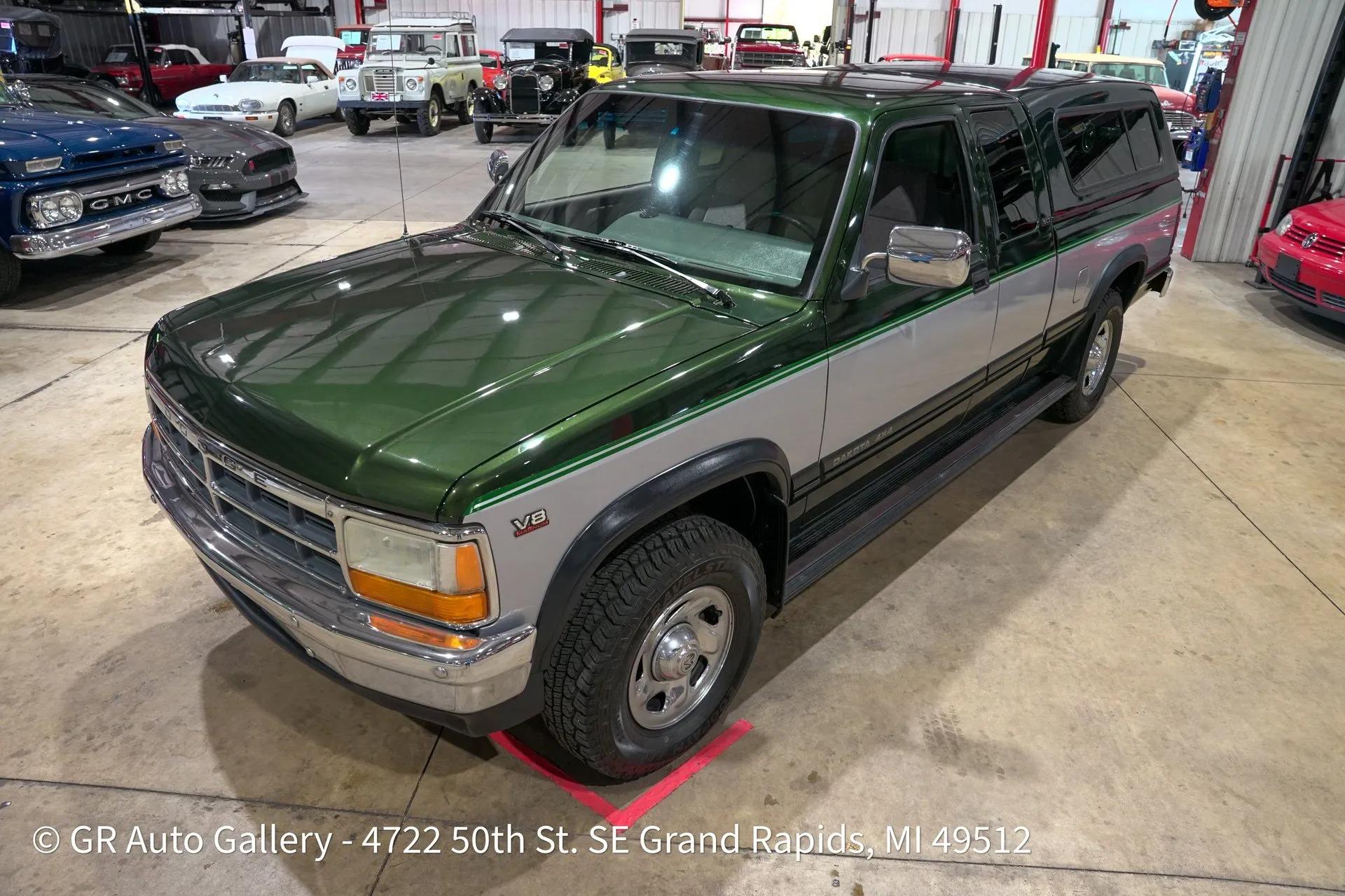 1996 Dodge Dakota SLT Club Cab - 2
