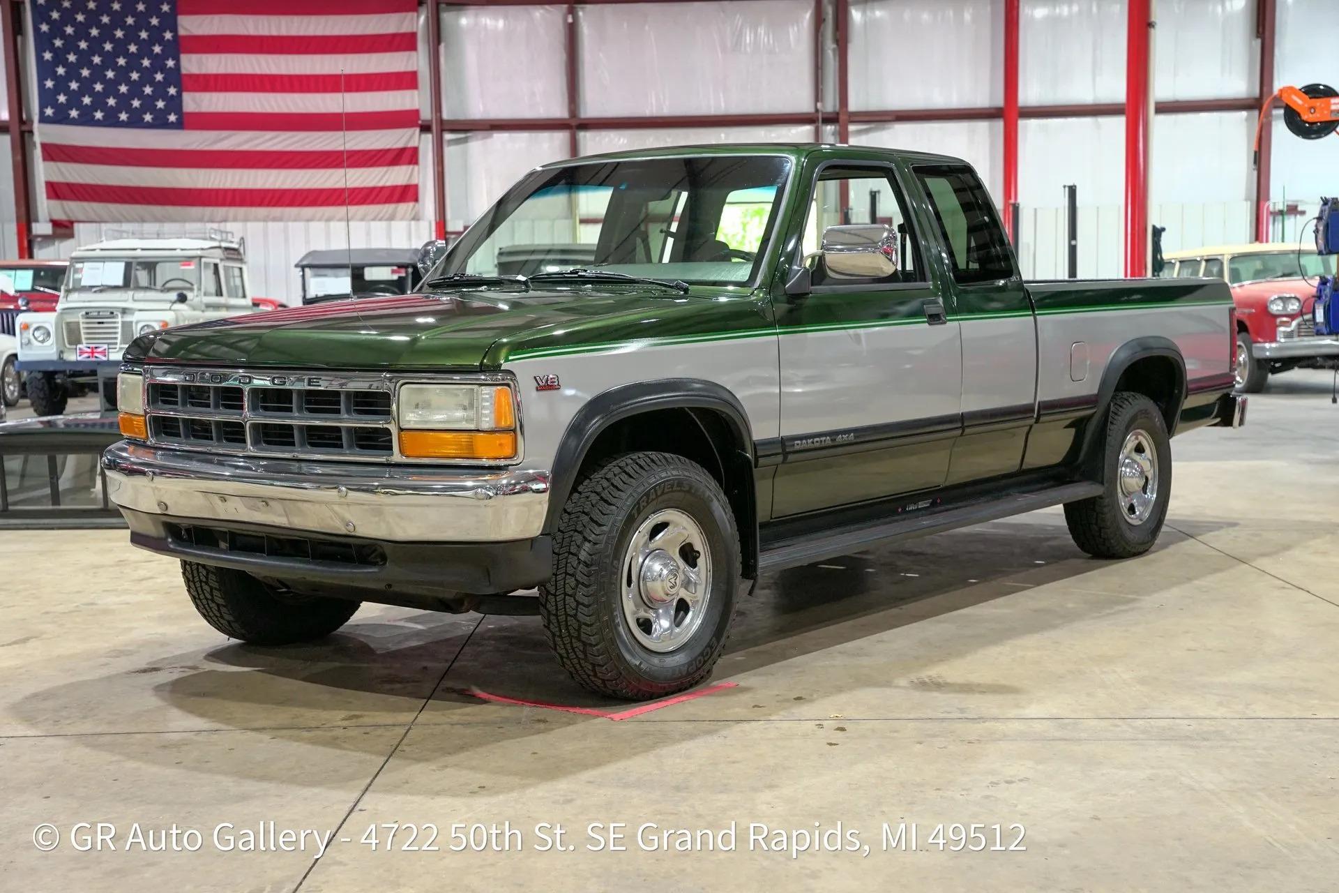 1996 Dodge Dakota SLT Club Cab - 3