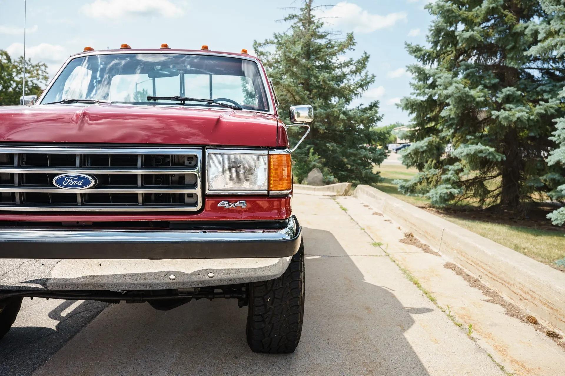 1991 Ford F-350 XLT Lariat