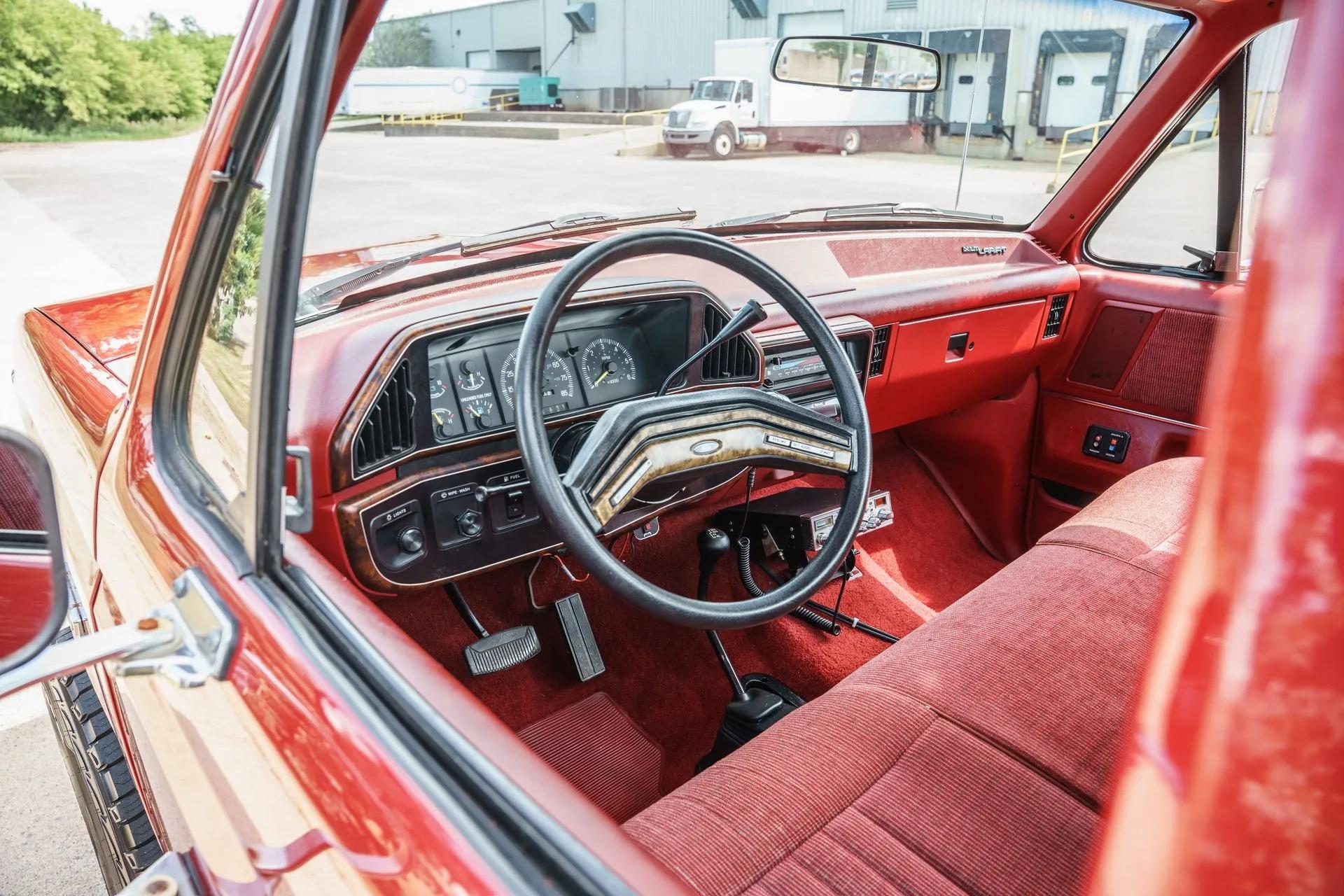 1991 Ford F-350 XLT Lariat