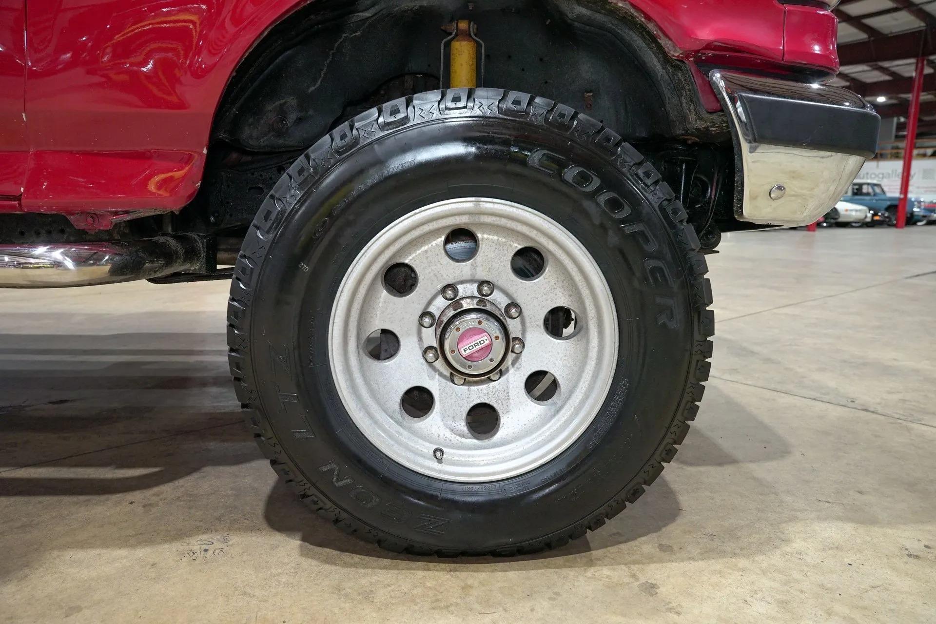 1991 Ford F-350 XLT Lariat