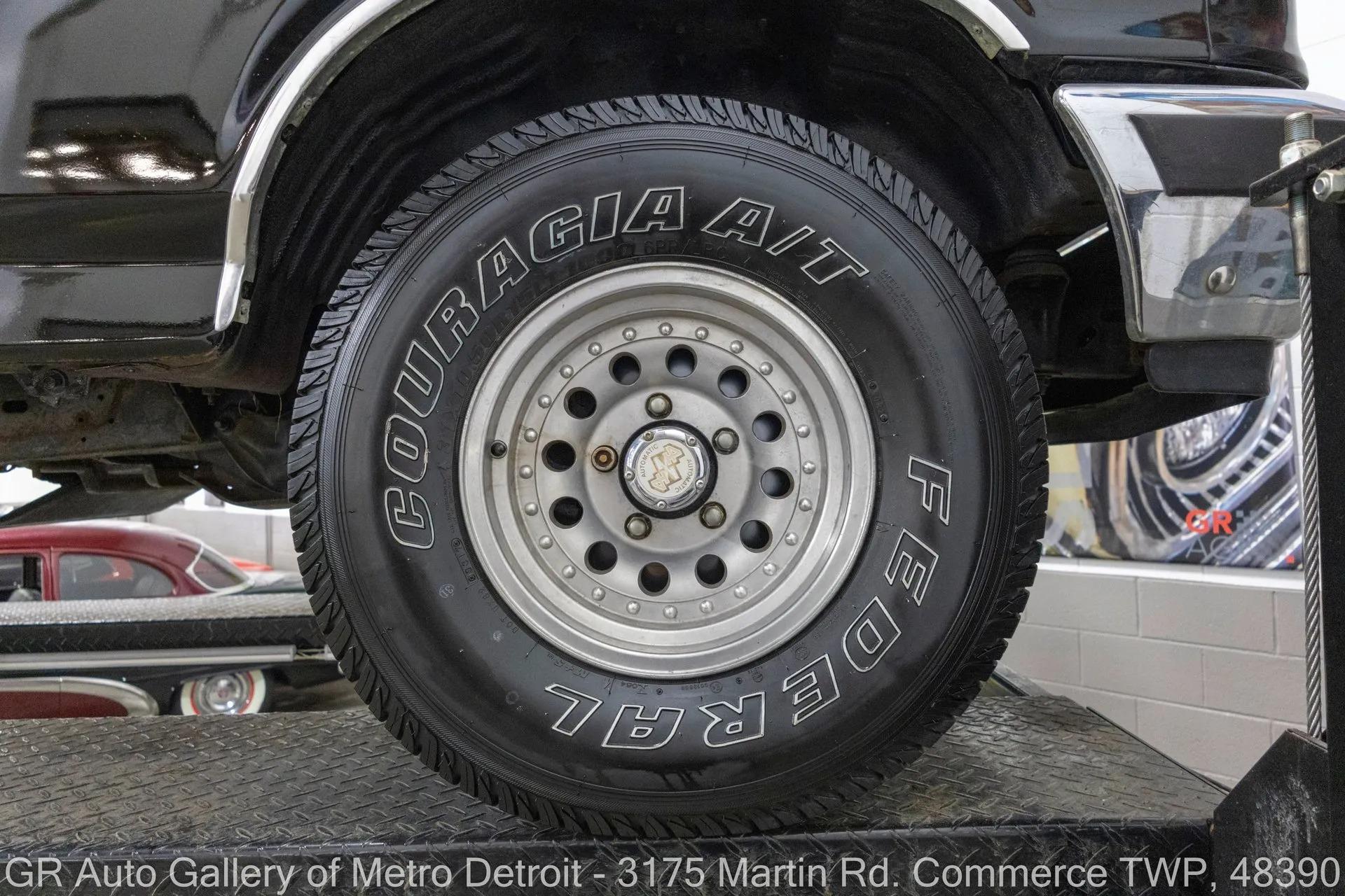 1988 Ford F150 XLT Lariat