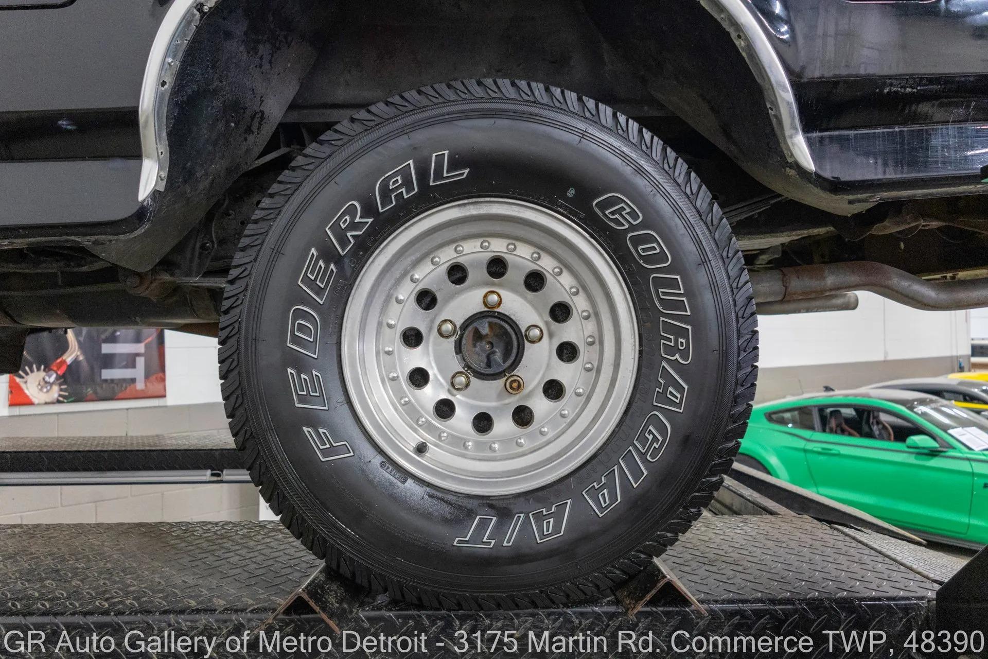 1988 Ford F150 XLT Lariat