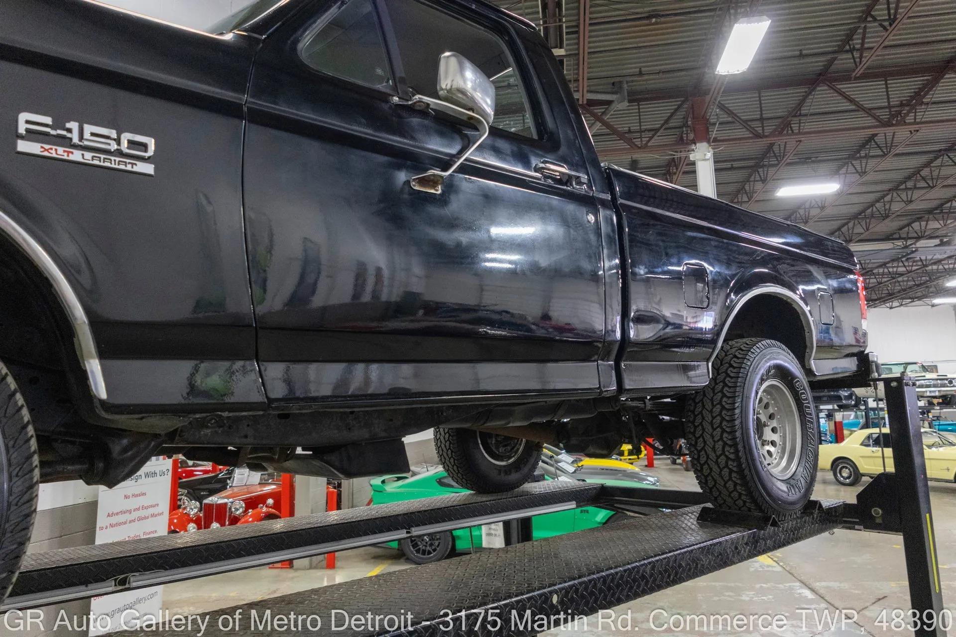 1988 Ford F150 XLT Lariat