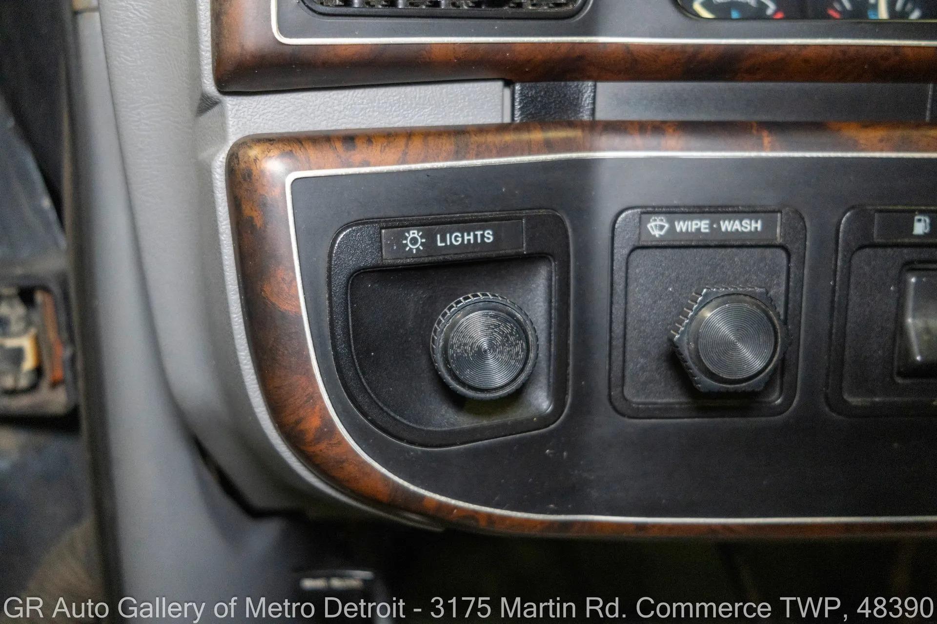 1988 Ford F150 XLT Lariat