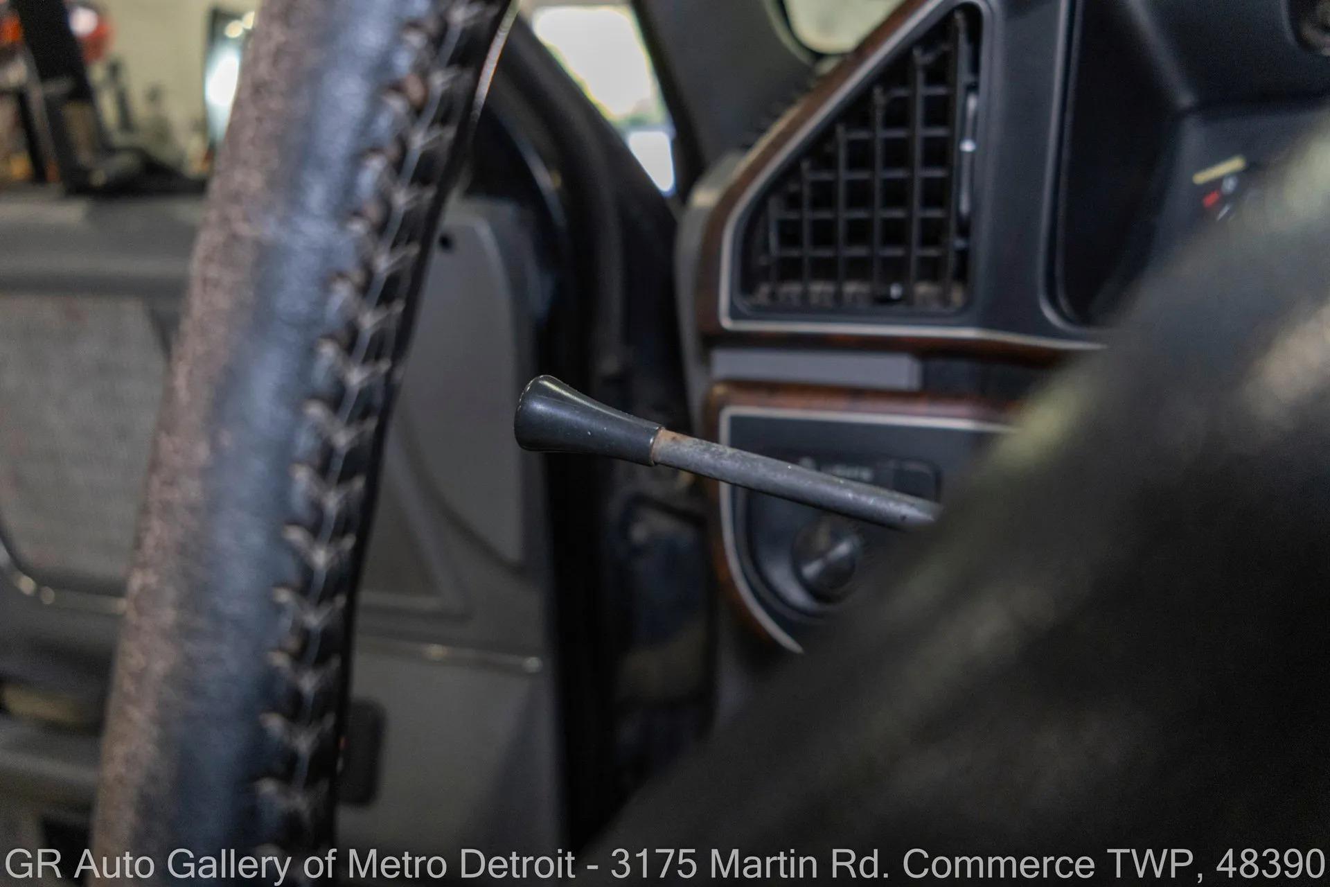 1988 Ford F150 XLT Lariat