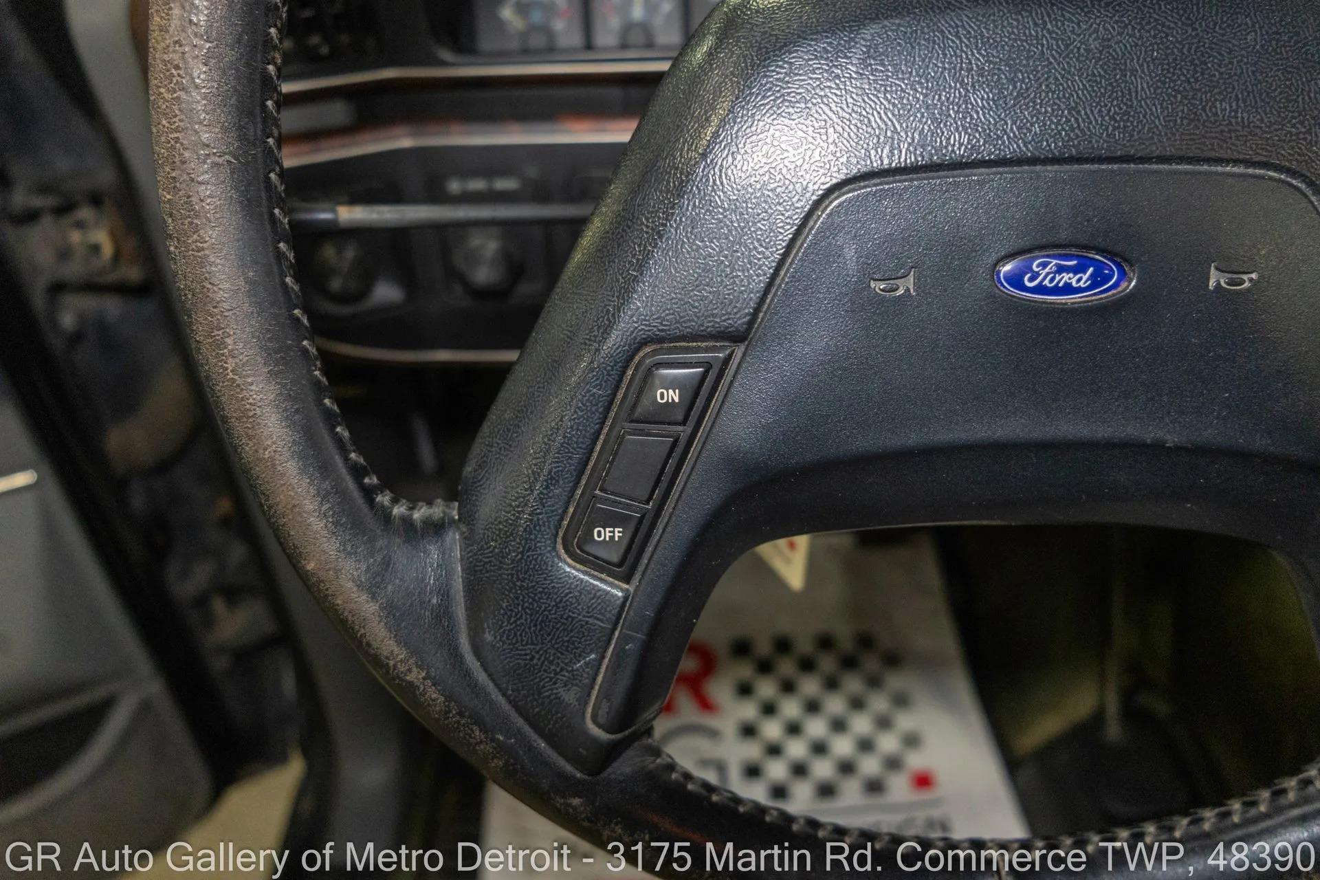 1988 Ford F150 XLT Lariat