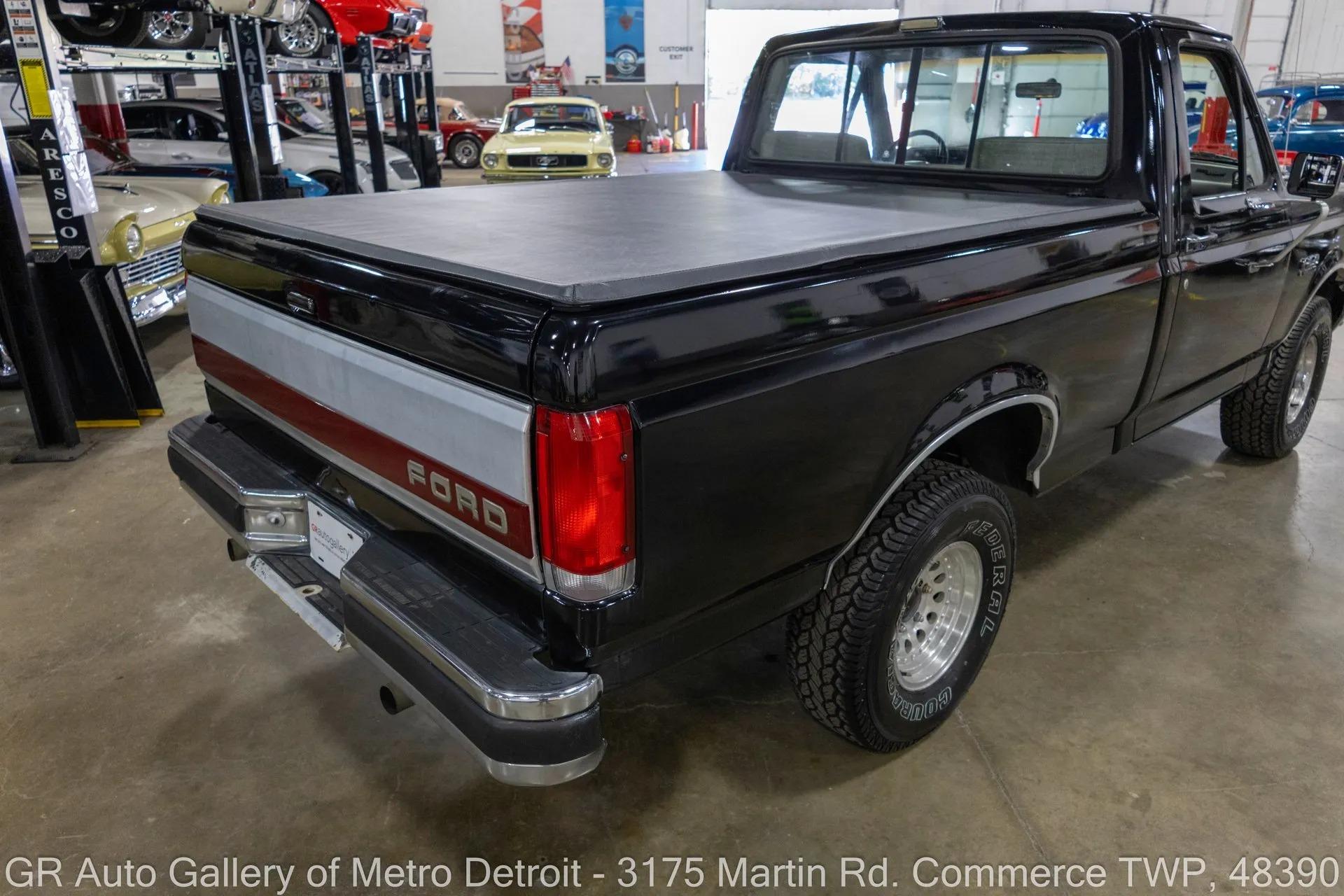 1988 Ford F150 XLT Lariat