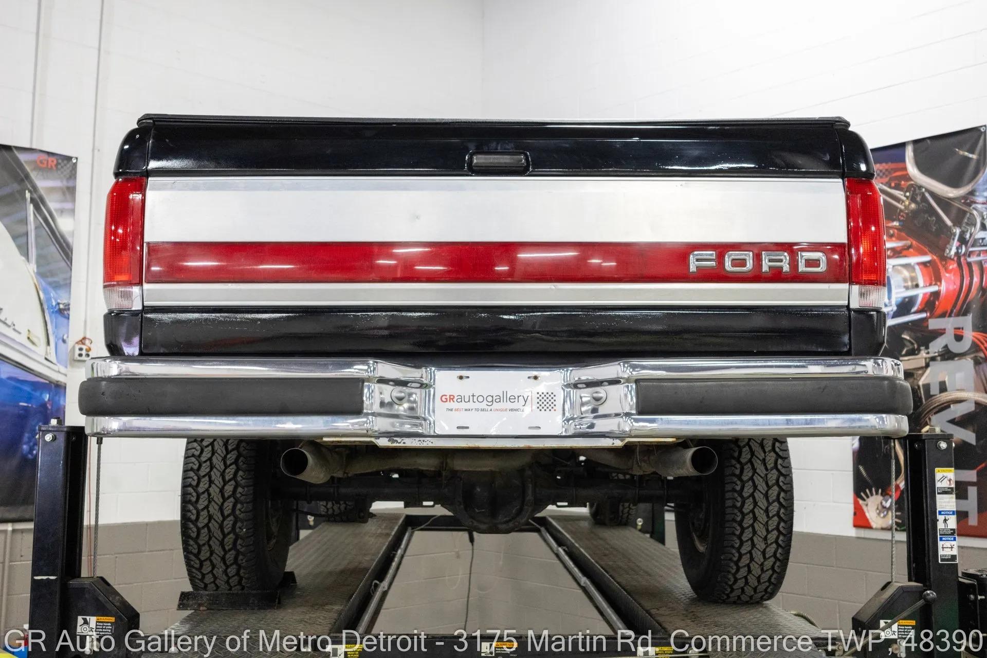 1988 Ford F150 XLT Lariat