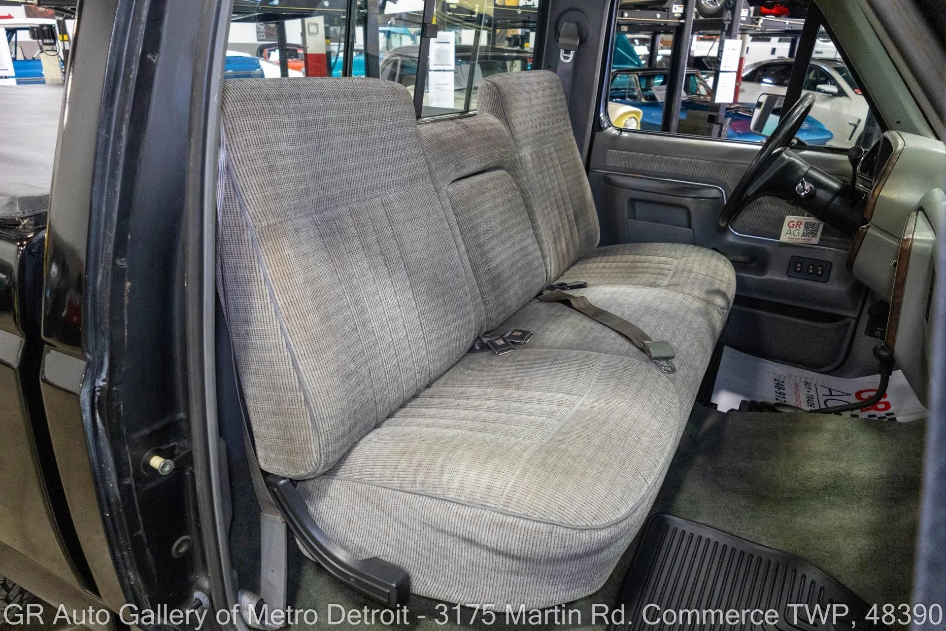1988 Ford F150 XLT Lariat