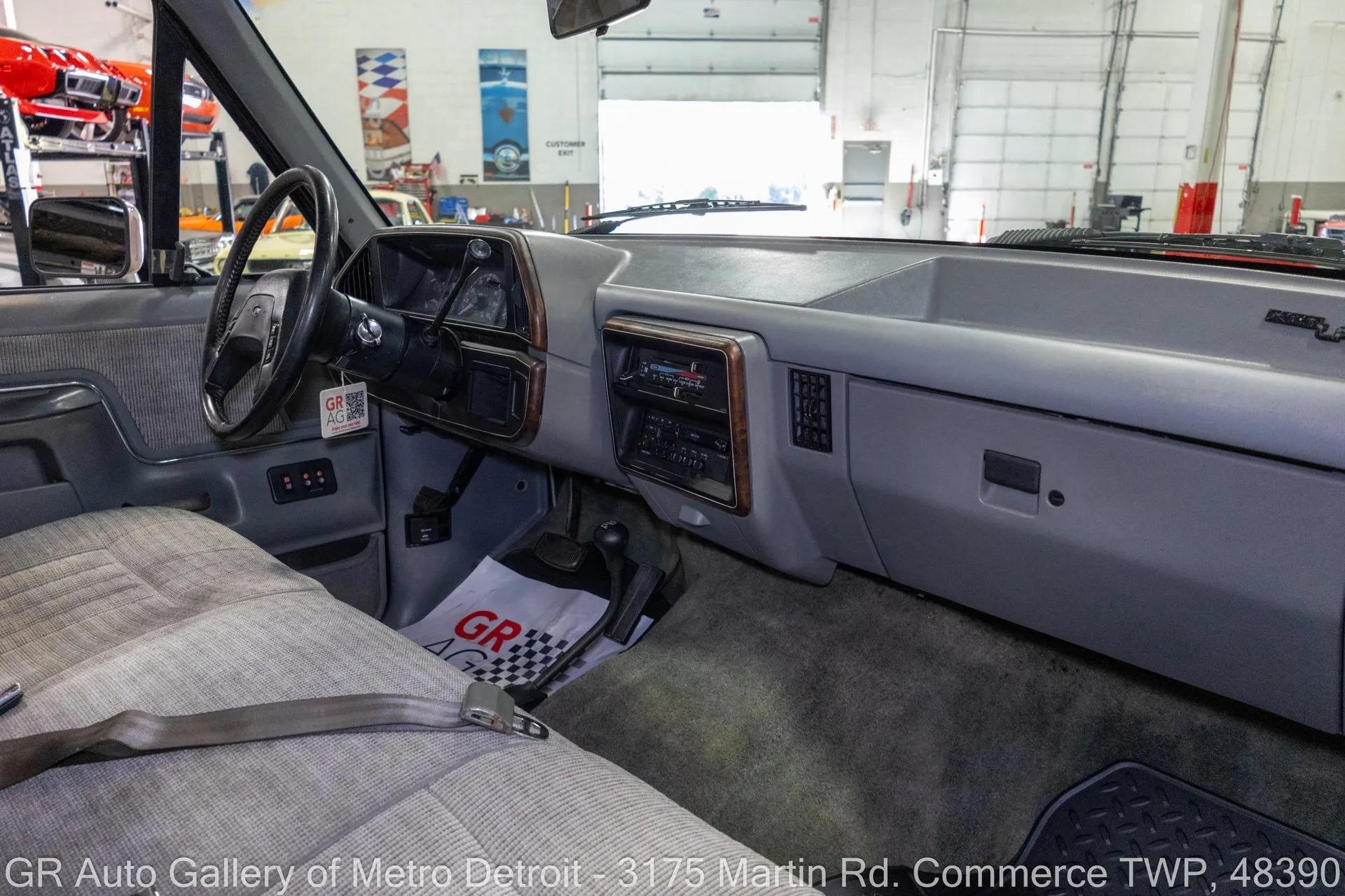 1988 Ford F150 XLT Lariat